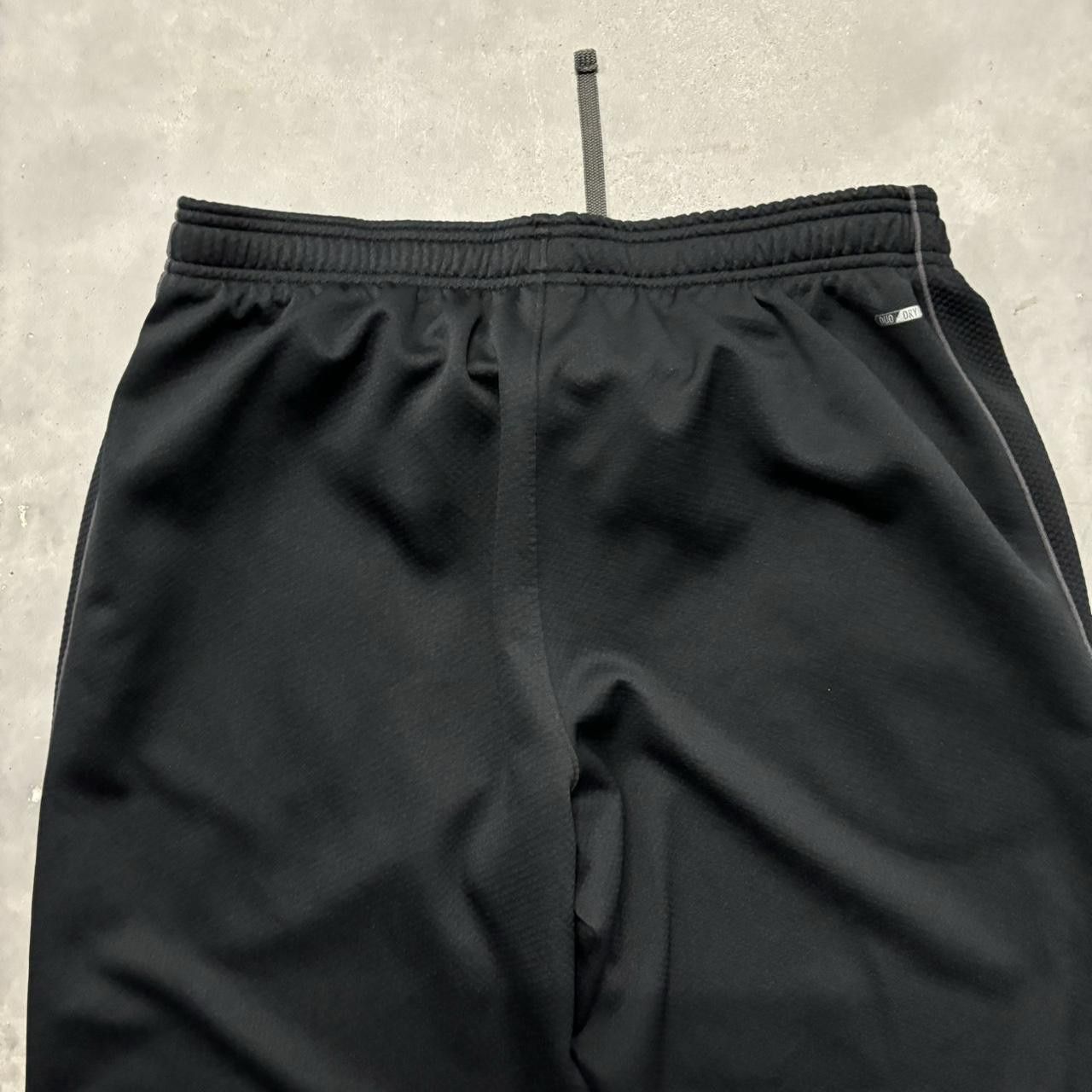 Japanese Brand × Vintage Y2K/2000s Baggy Black Striped Essential Track Pants! Size US 34 / EU 50 - 8 Thumbnail