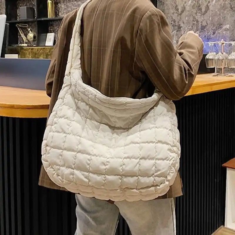 Vintage Luxurious Quilted Lattice Pattern Shoulder Bag Size ONE SIZE - 2 Thumbnail