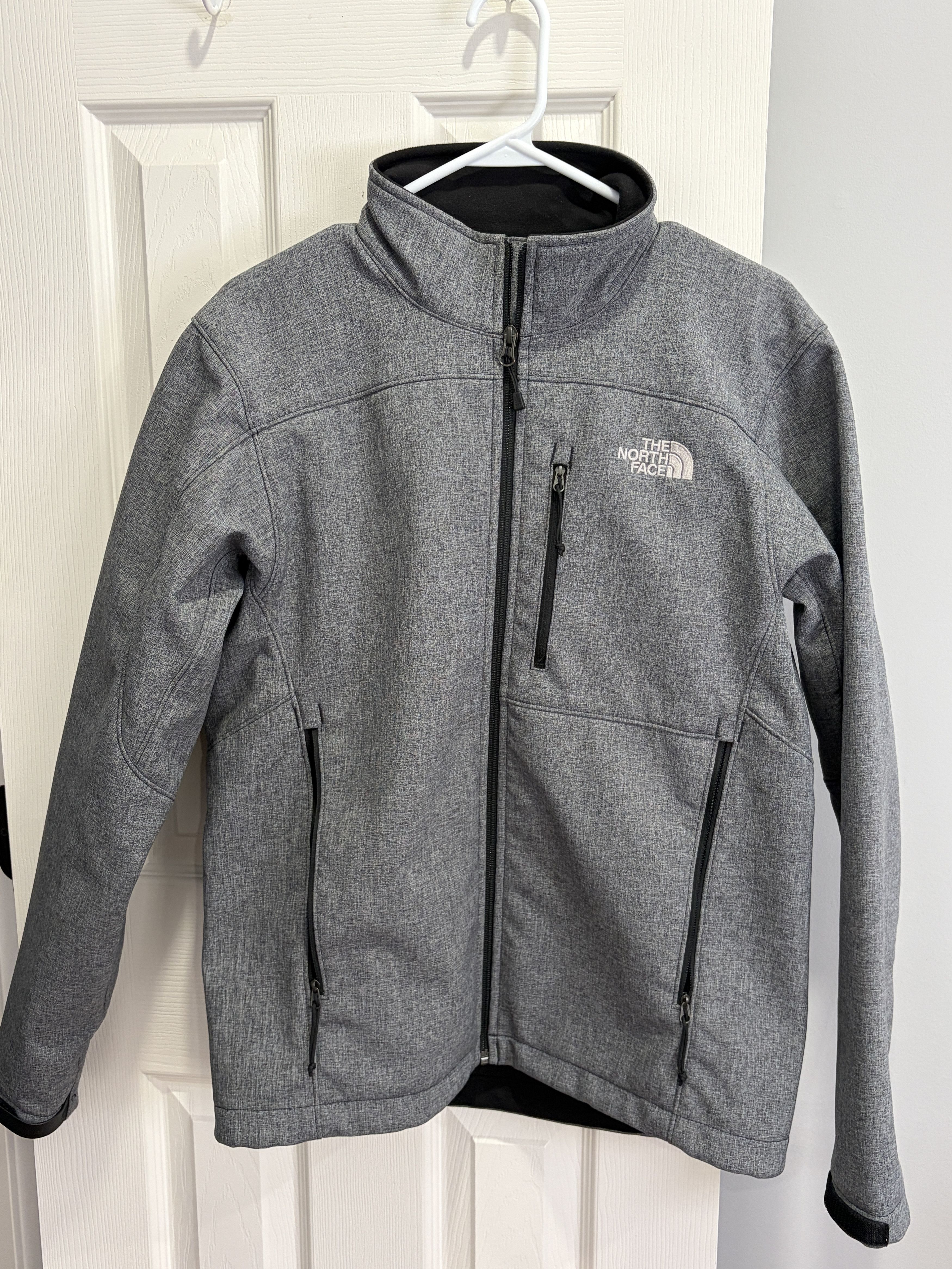 The North Face Gray Outer Jacket Windbreaker Size US S / EU 44-46 / 1 - 1 Thumbnail