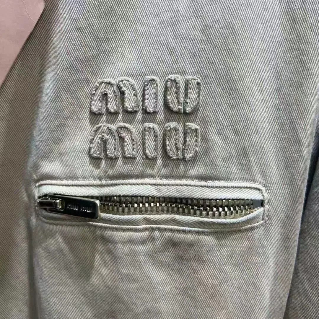 Miu Miu Miumiu Logo Embroidery Khaki Jacket. Size M / US 6-8 / IT 42-44 - 3 Thumbnail