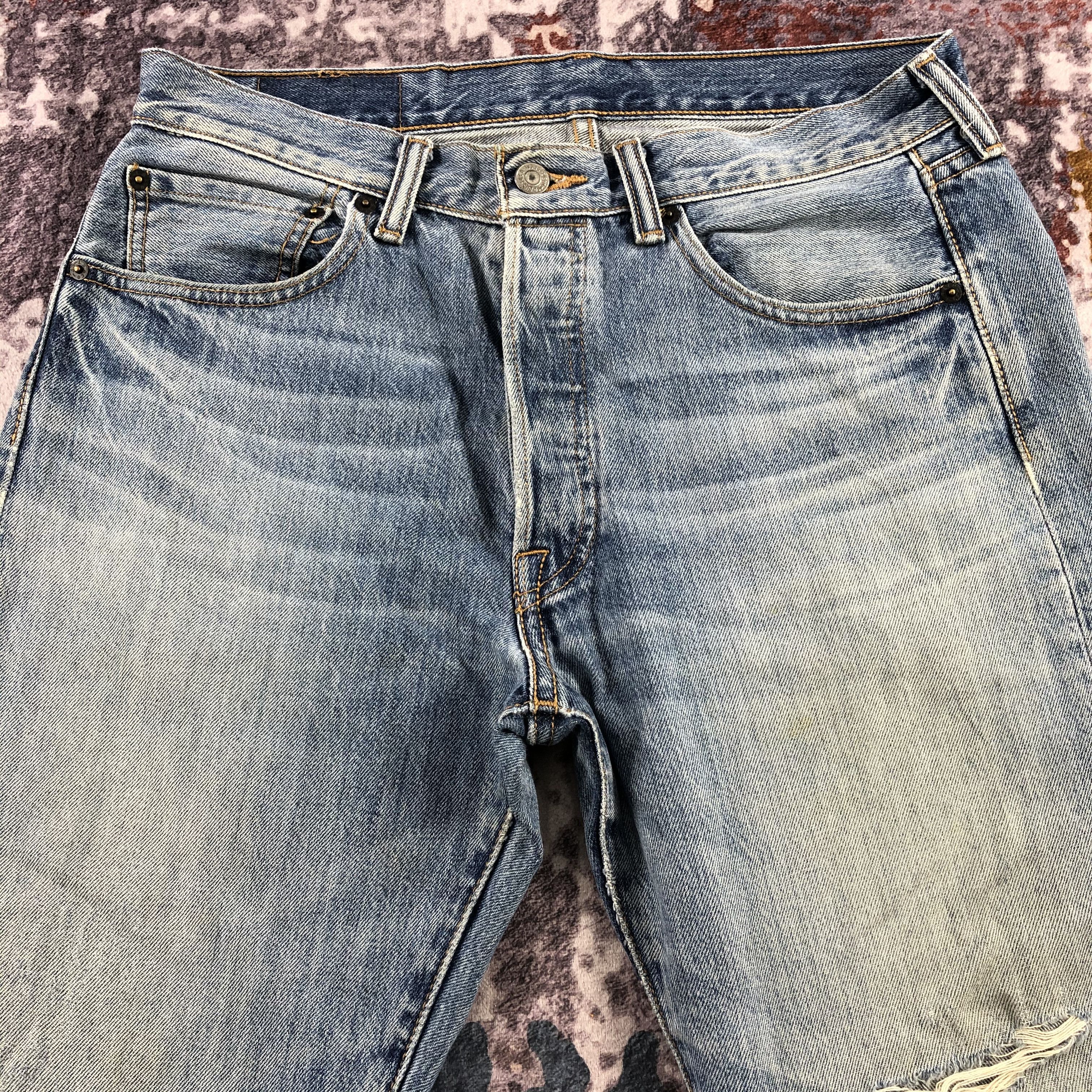Levi's × Vintage Vintage Light Wash Levis 501 Jeans-JM2720 Size US 33 - 3 Thumbnail