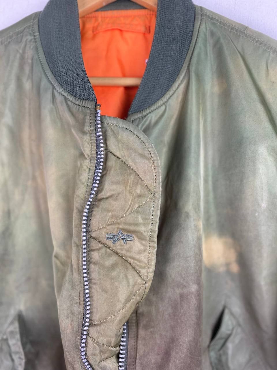 Alpha Industries alpha industries thrashed bomber jacket Size US L / EU 52-54 / 3 - 10 Thumbnail