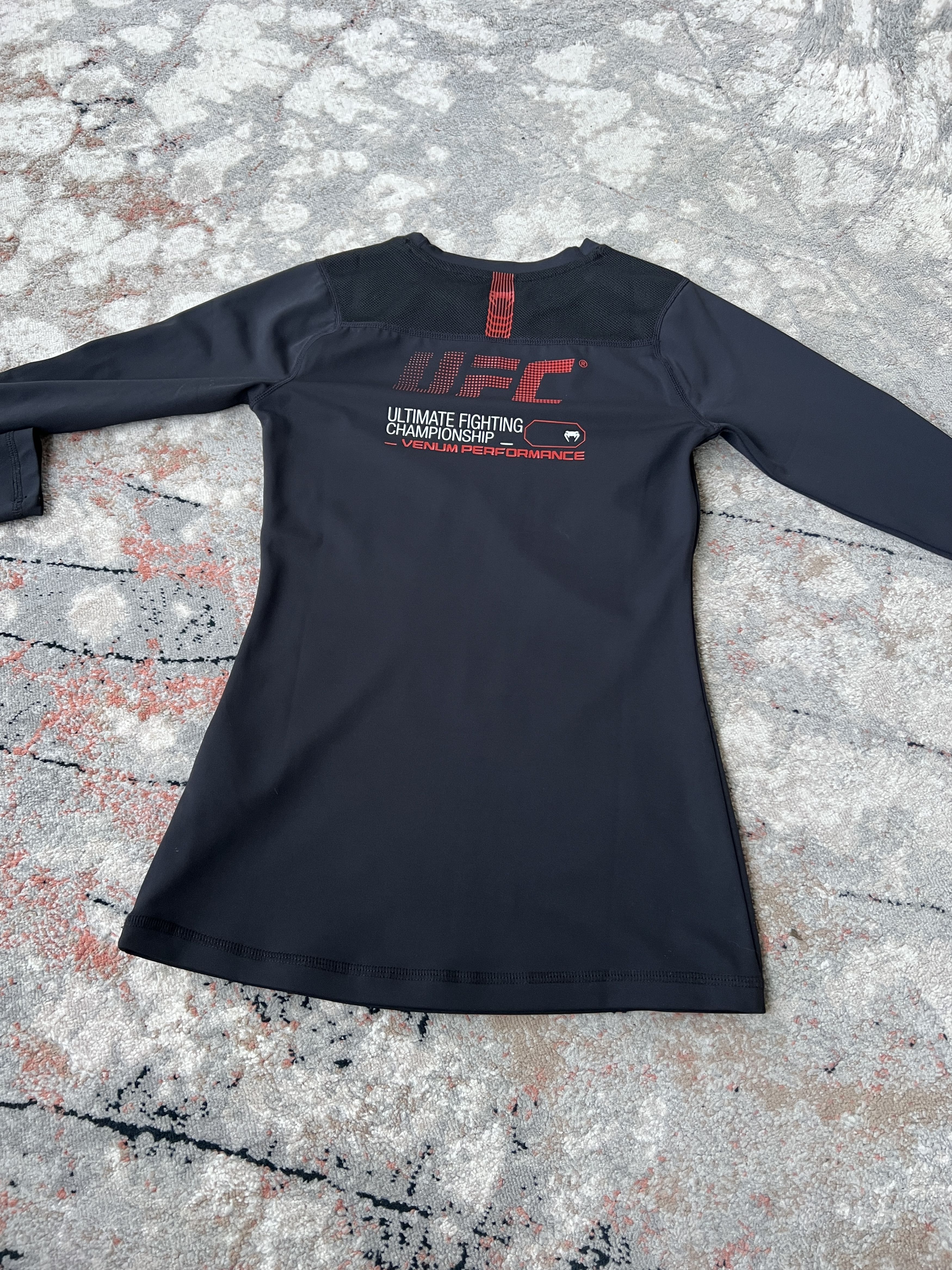 UFC Venum Performance UFC Long Sleeve Size M / US 6-8 / IT 42-44 - 3 Thumbnail