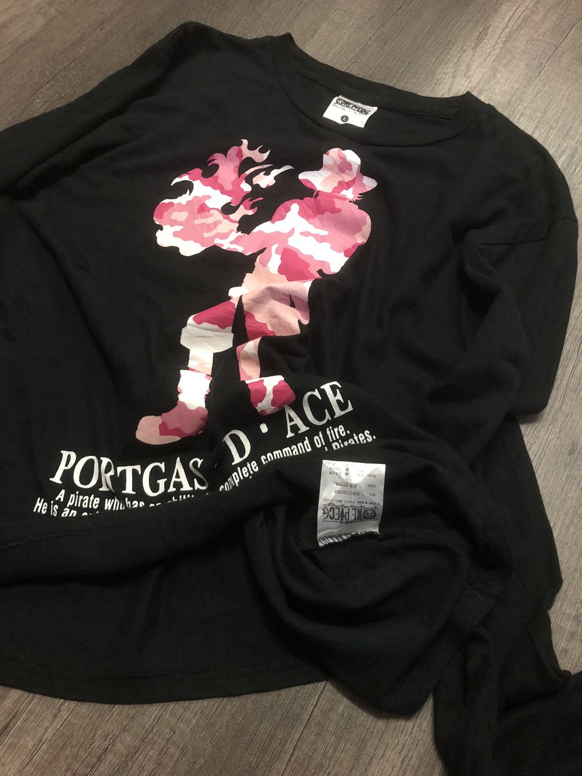 Japanese Brand × One Piece One Piece Portgas D Ace Camo Long Sleeve Shirt Size US L / EU 52-54 / 3 - 1 Thumbnail