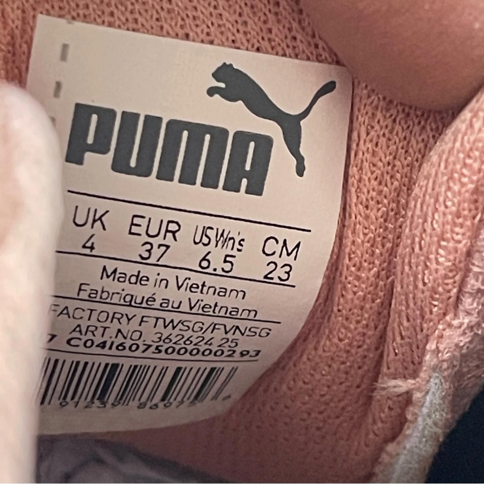 Puma Puma Women's Blush Pink Sneakers in size 6.5 Size US 6.5 / IT 36.5 - 9 Thumbnail