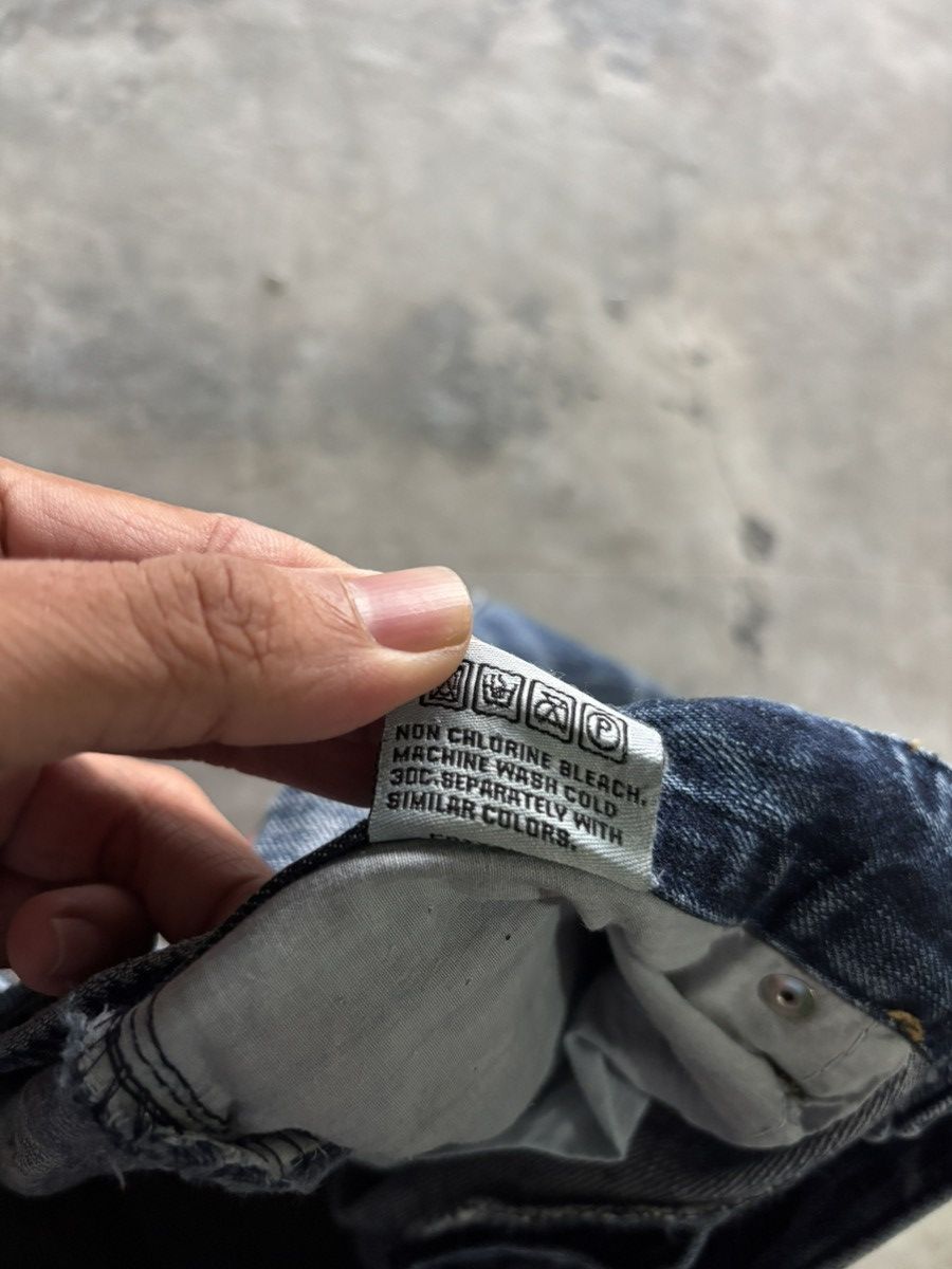 Japanese Brand LOLITA RARE YOSHITOMO NARA ANGRY PRINCESS DISTRESSED DENIM Size US 31 - 7 Thumbnail