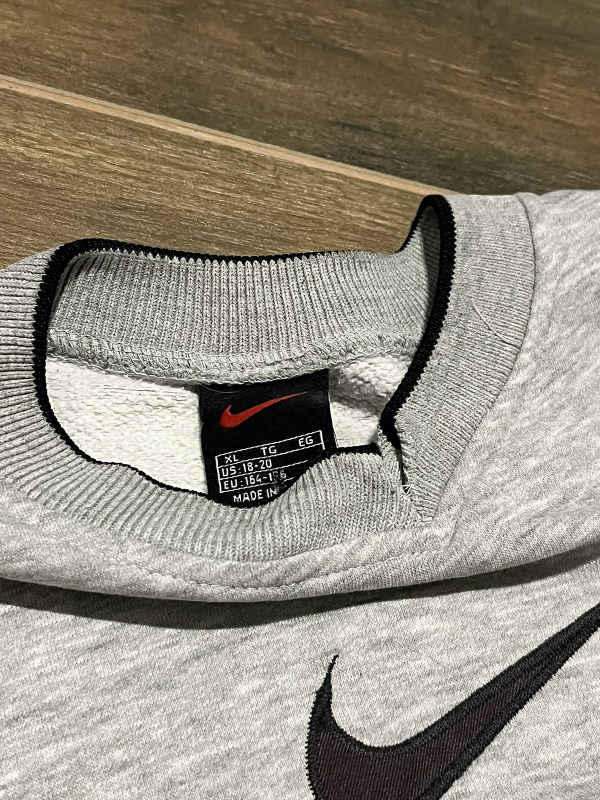 Nike × Vintage VINTAGE 90s NIKE CENTER LOGO SWEATSHIRTS CREWNECK Size US M / EU 48-50 / 2 - 2 Thumbnail