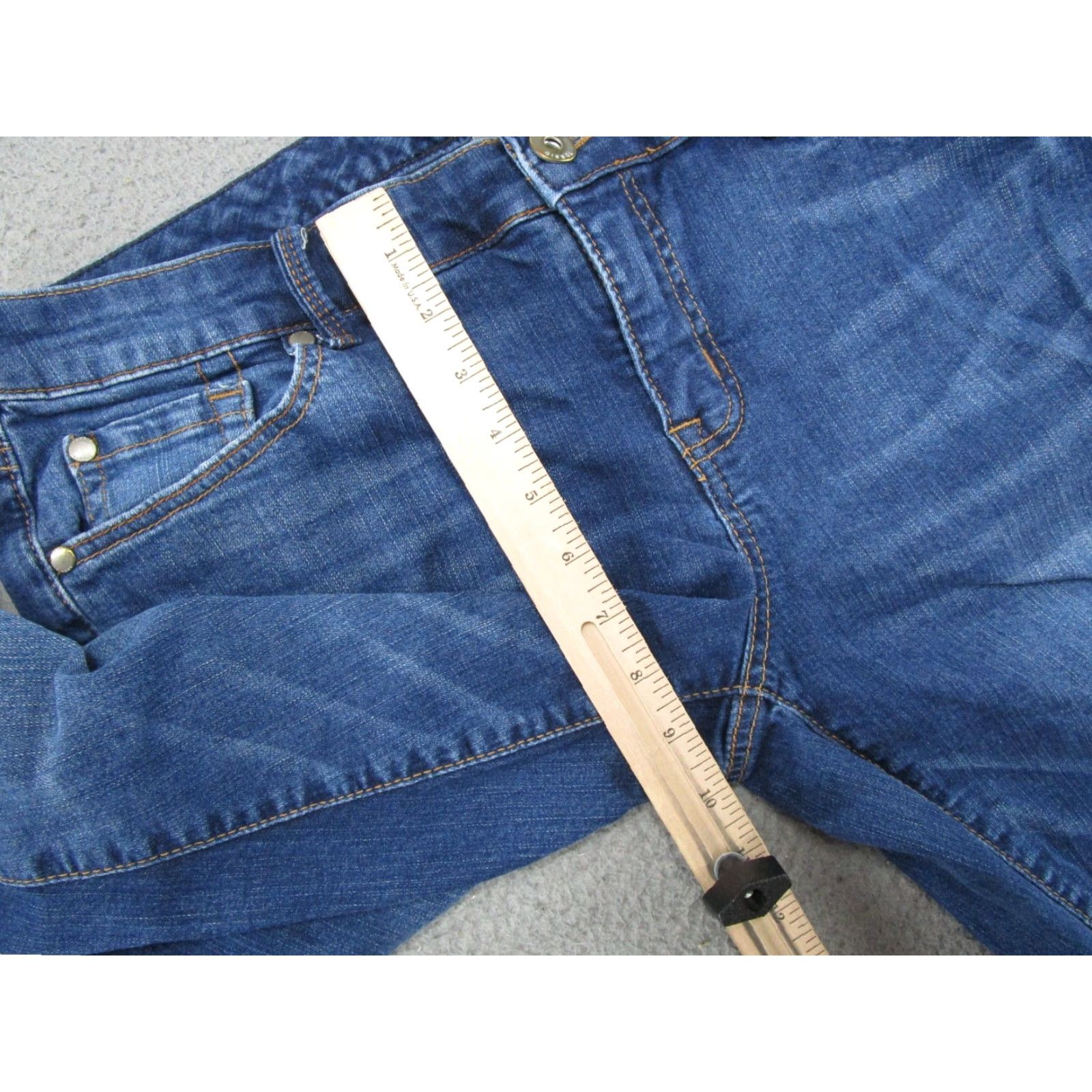 Torrid Torrid Boyfriend Jeans Size 14 Blue Denim Stretch Mid Rise 5-Pocket Womens Jeans Size 36" / US 14 / IT 50 - 7 Thumbnail