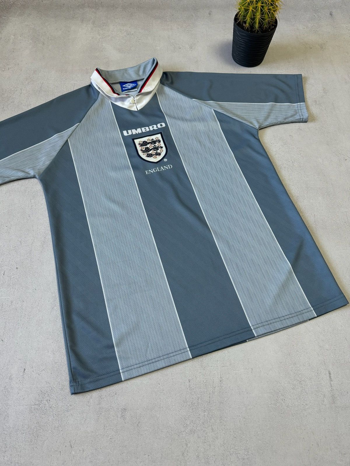 Umbro England Away football shirt 1995 Umbro Soccer Jersey Trikot Size US XL / EU 56 / 4 - 2 Thumbnail