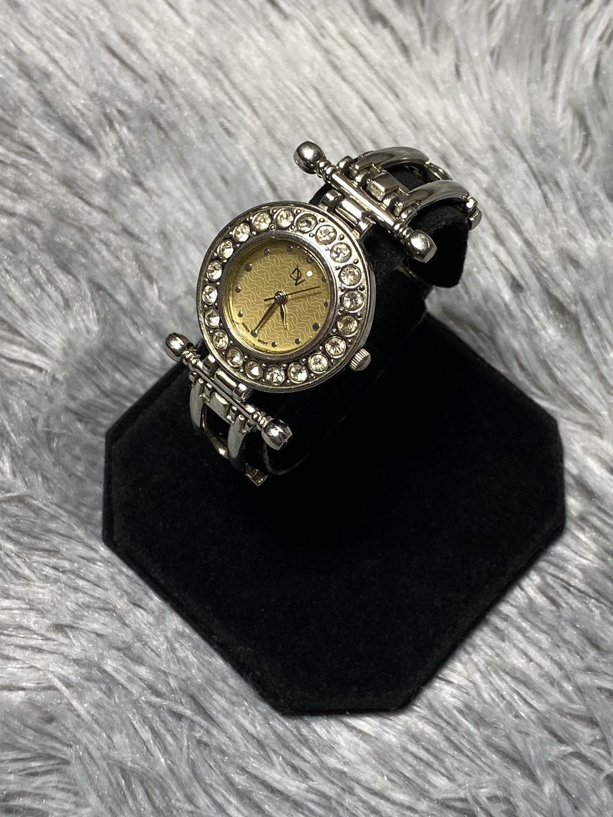 Jewelry Elegant Vintage Japan Quartz Watch | Japanese Brand Size ONE SIZE - 6 Thumbnail