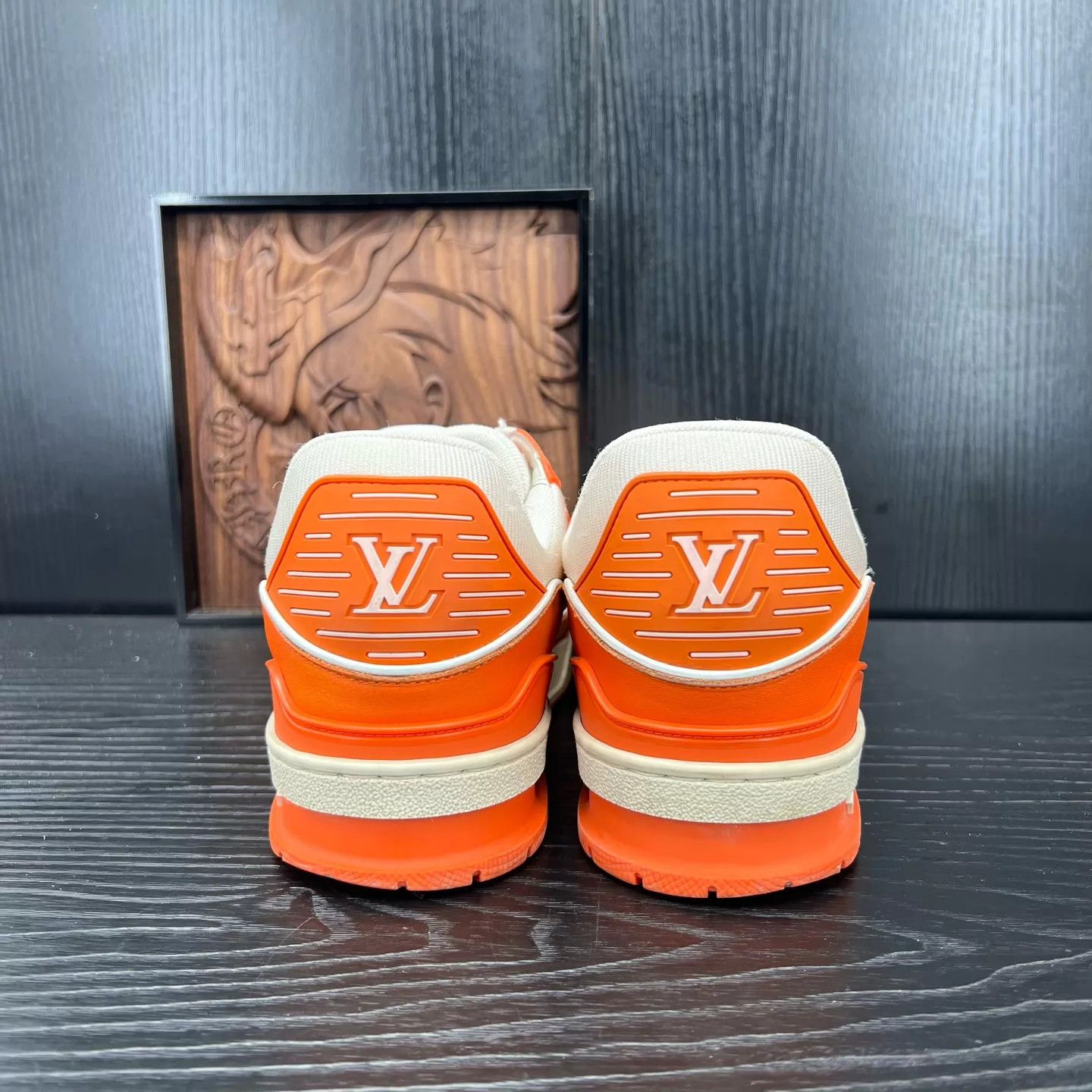 Louis Vuitton LV Trainer White Orange US7 EU41 New Original Box Size US 8 / EU 41 - 4 Thumbnail