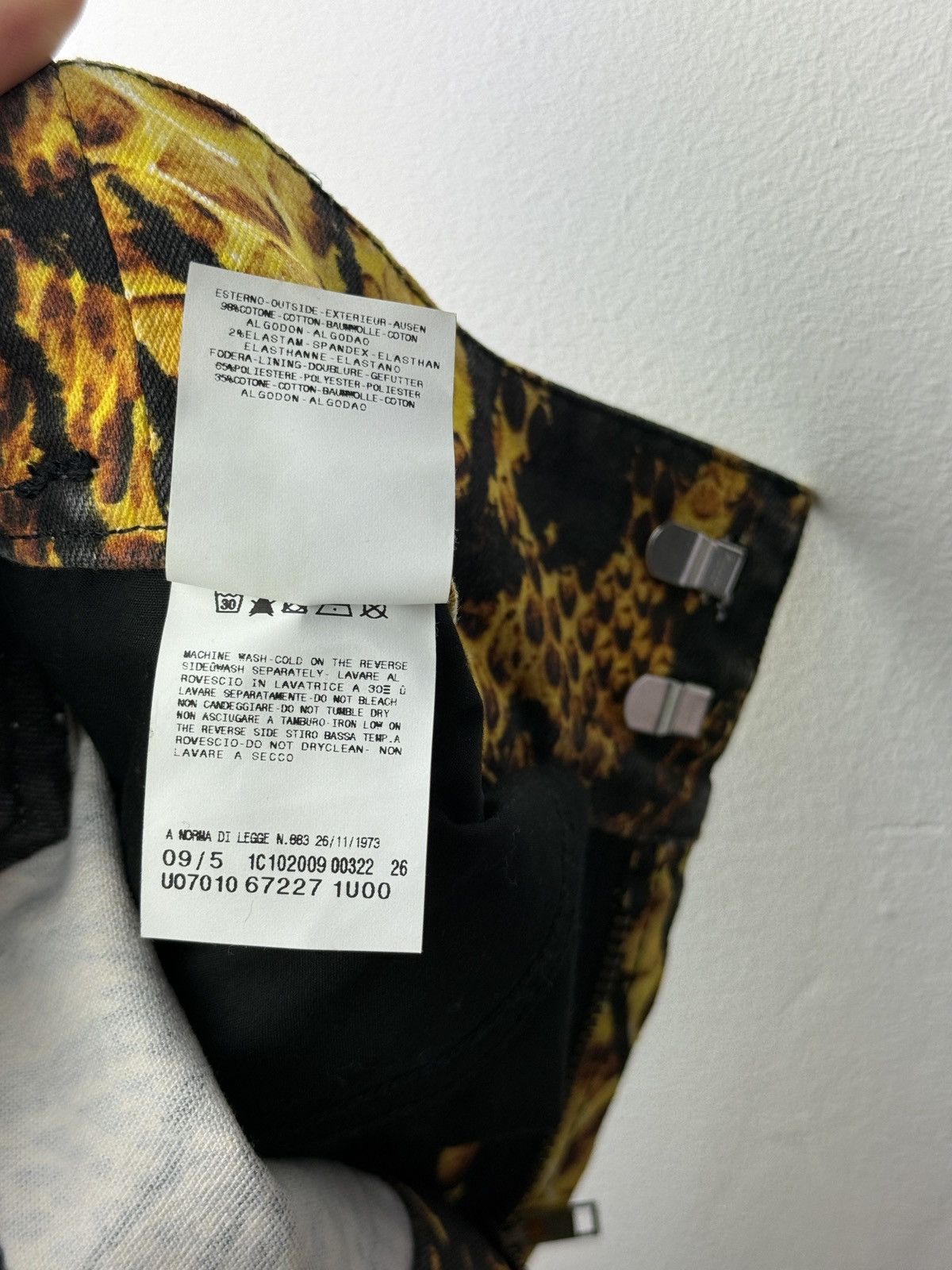Just Cavalli RARE Just Cavalli Serpent Swirl Belted Jeans Size US 30 / EU 46 - 9 Thumbnail
