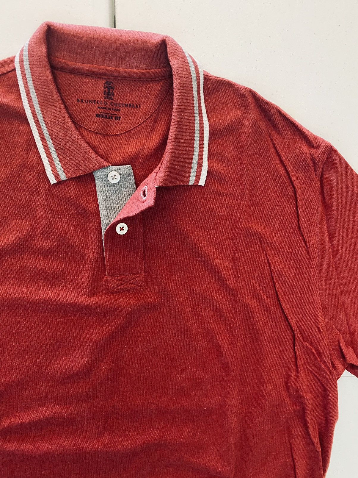 Brunello Cucinelli Brunello Cucinelli berry/grey trim reg fit 2btn polo nwot Size US L / EU 52-54 / 3 - 5 Thumbnail