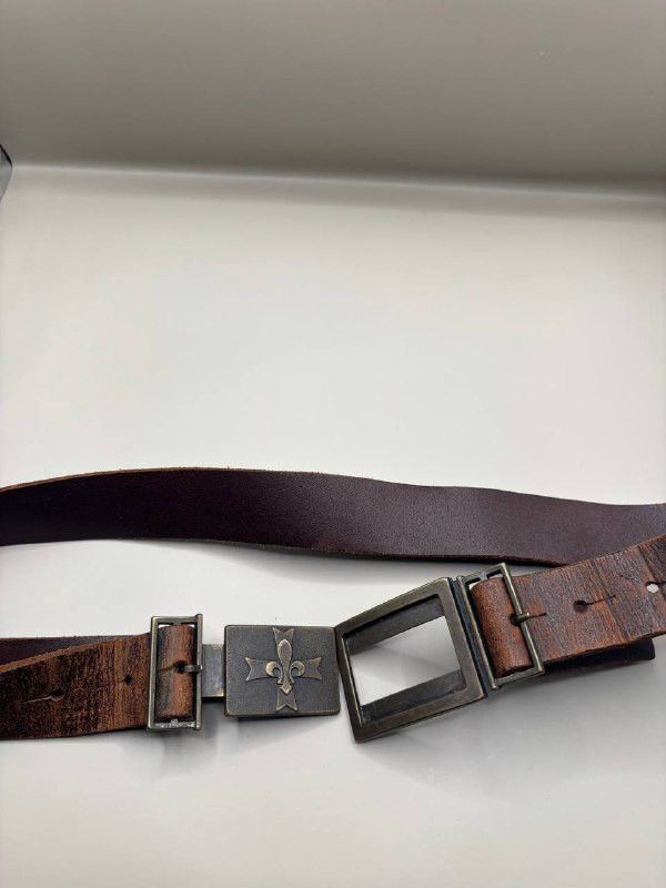 Vintage Vintage Distressed Leather Belt - Fleur-de-lis Plaque Buckle Size ONE SIZE - 4 Thumbnail