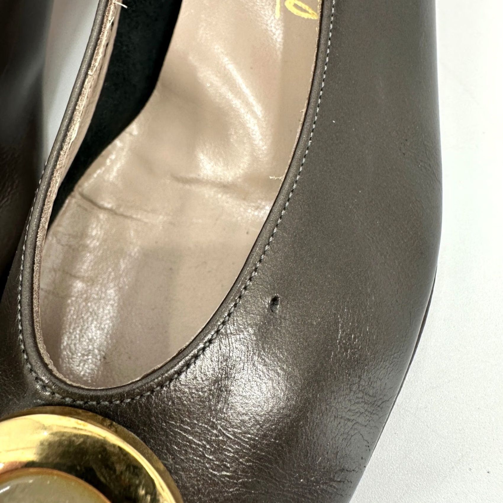 Salvatore Ferragamo VINTAGE Salvatore Ferragamo Leather Heels Women's 7.5 Dark Brown Gancini Buckle Pump AAAA Leather Slip On Pointed Toe Black? Size US 8 / IT 38 - 2 Thumbnail