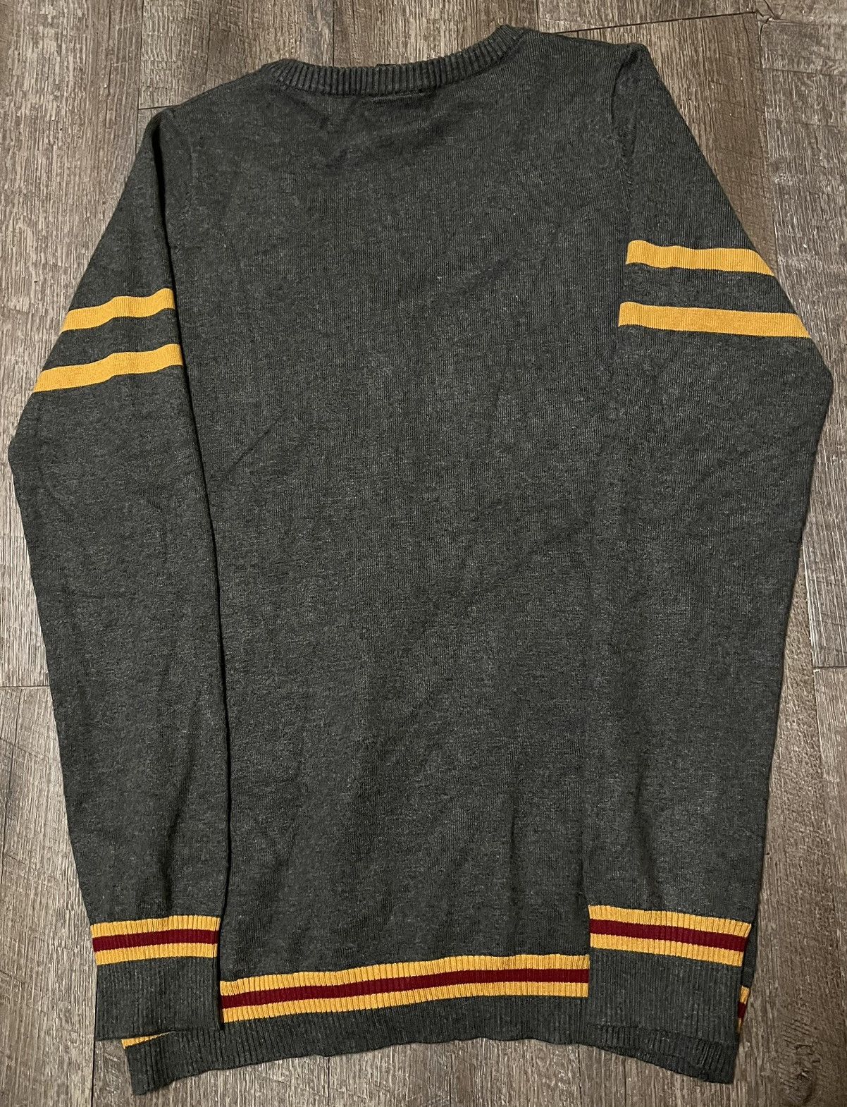 Universal Studios Universal Studios Harry Potter Gryffindor Cardigan Sweater Size S / US 4 / IT 40 - 4 Thumbnail