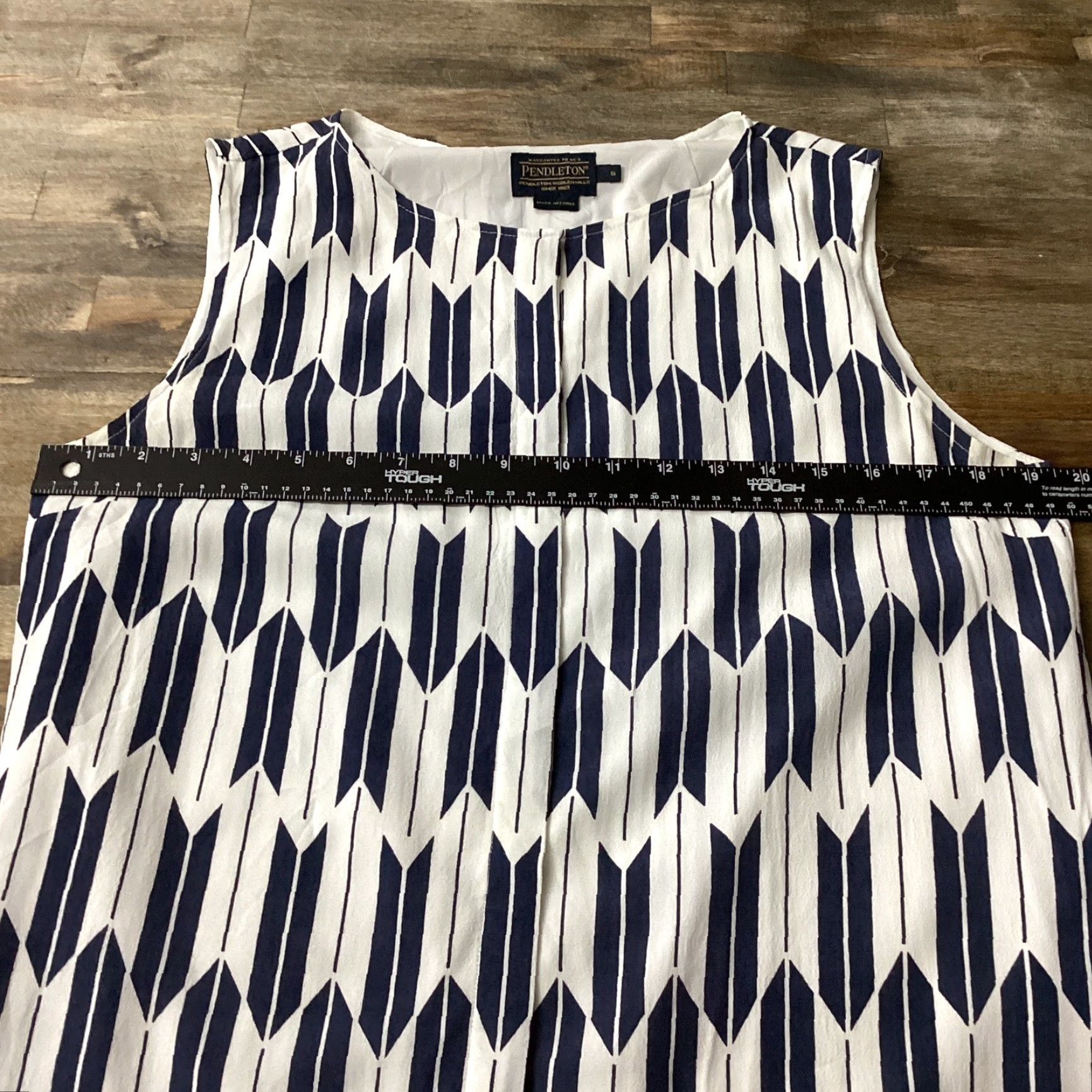 Pendleton Pendleton Dress Sz 6 White Blue Button Down Arrow Print Sleeveless Midi Pockets Size M / US 6-8 / IT 42-44 - 7 Thumbnail