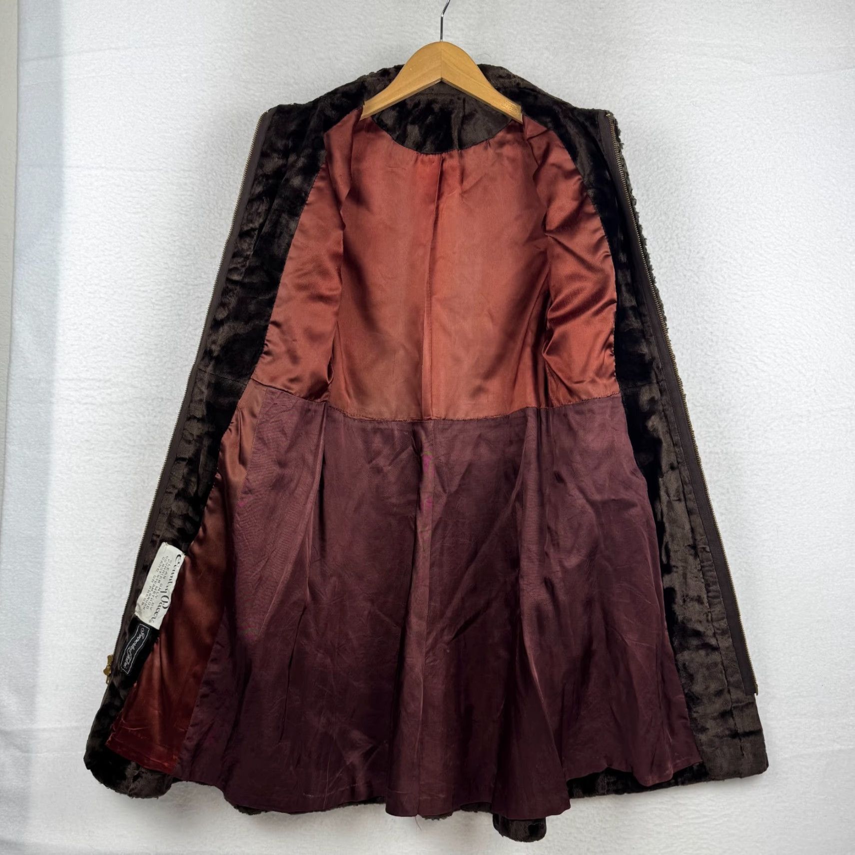 Vintage VINTAGE Country Pacer Coat Womens S Faux Fur Brown 70s 80s Long Fur Double Talon Zip - 36" Long Size S / US 4 / IT 40 - 6 Thumbnail