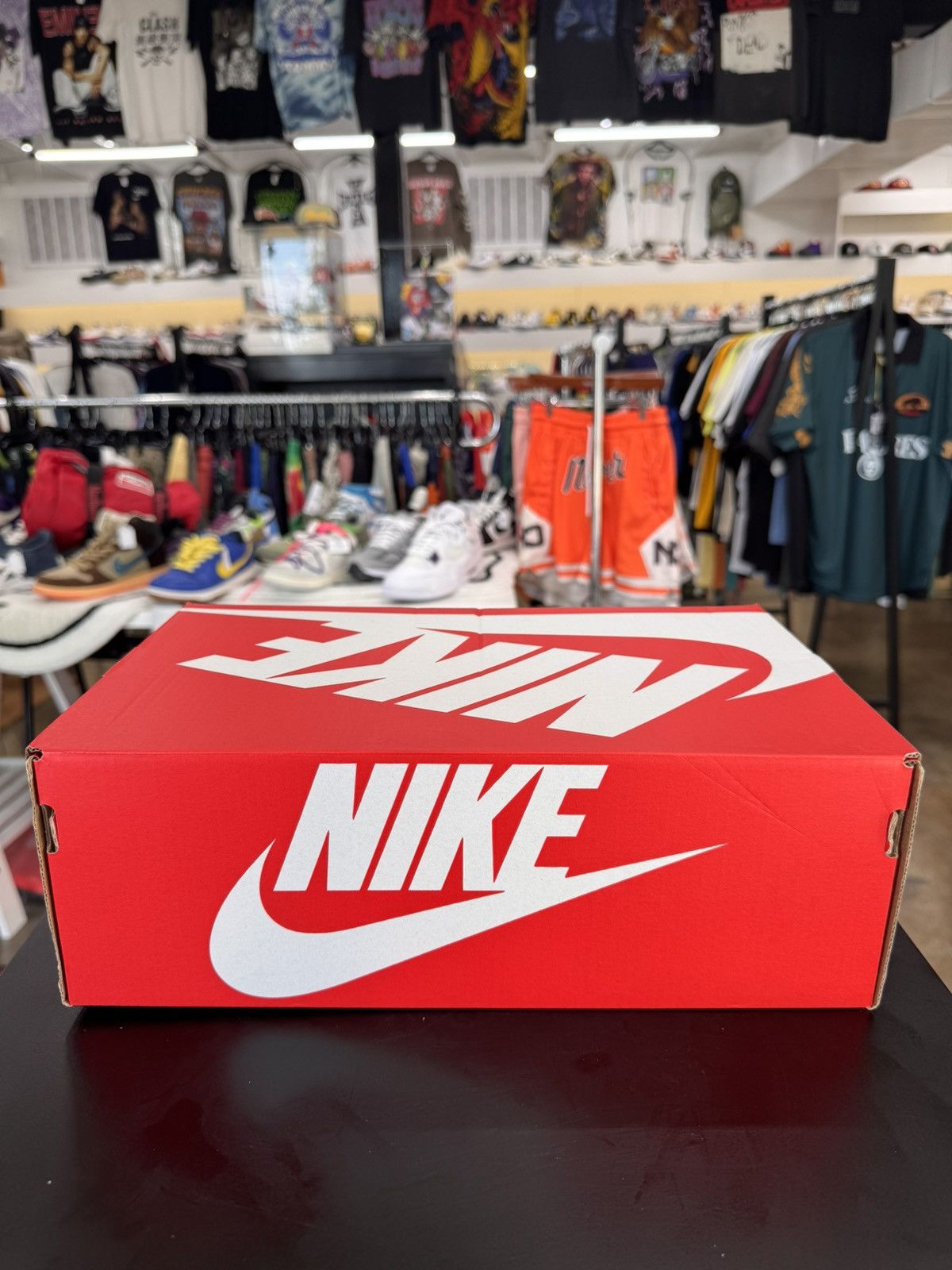 Comme des Garcons × Nike Nike Air Vapormax CDG Comme Des Garcons White Sz. 7 (2017) Size US 7 / EU 40 - 15 Thumbnail