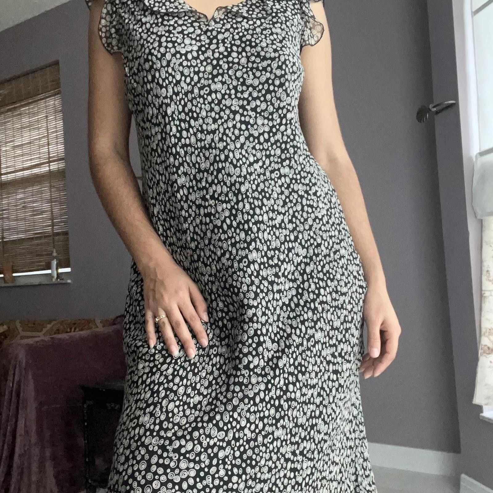 Other Floral midi dress with ruffle sleeves and V-neckline Size L / US 10 / IT 46 - 3 Thumbnail