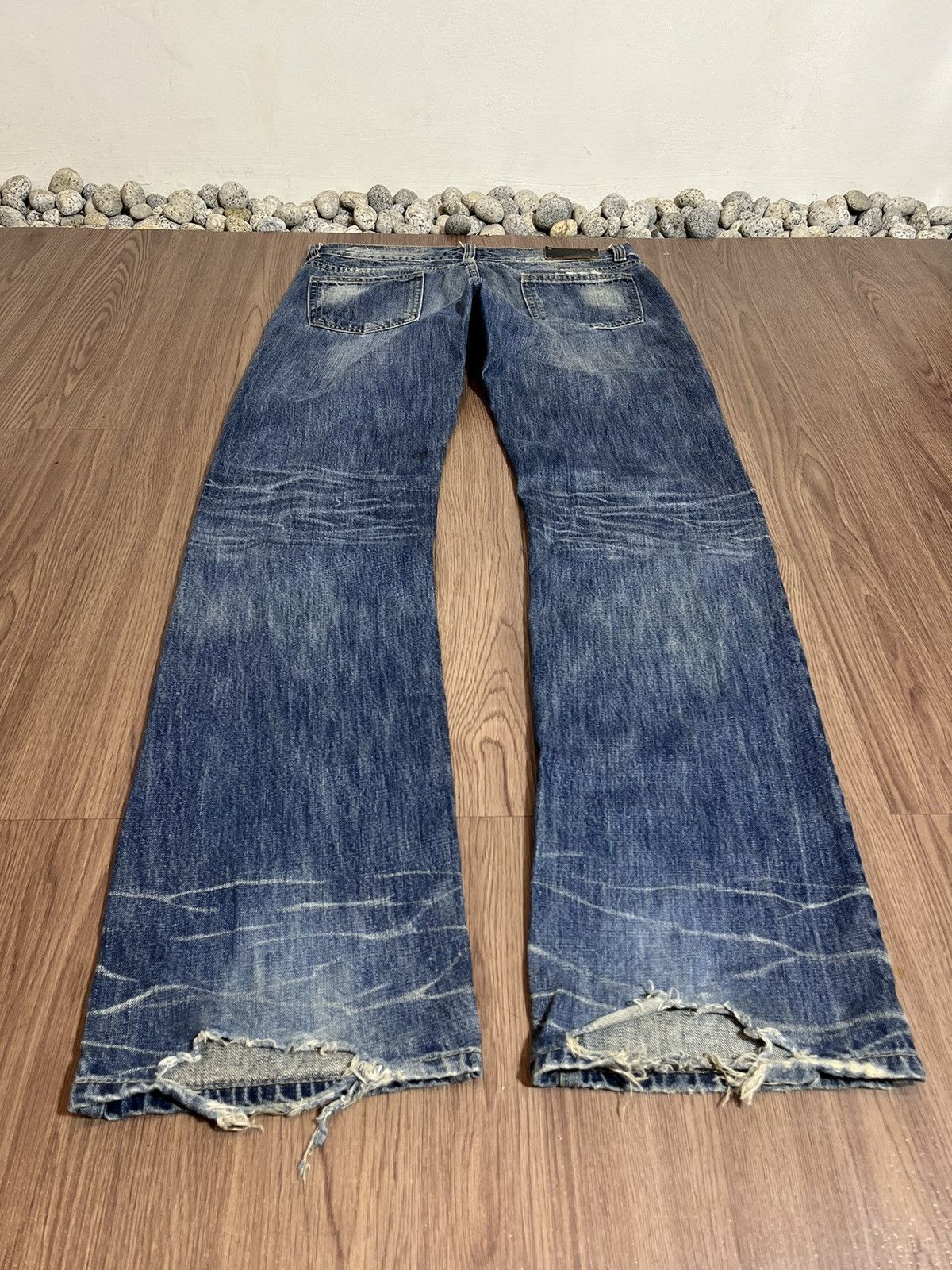 GOSTAR DE FUGA FUGA japan distressed clawmark lightning wash denim Size US 33 - 6 Thumbnail