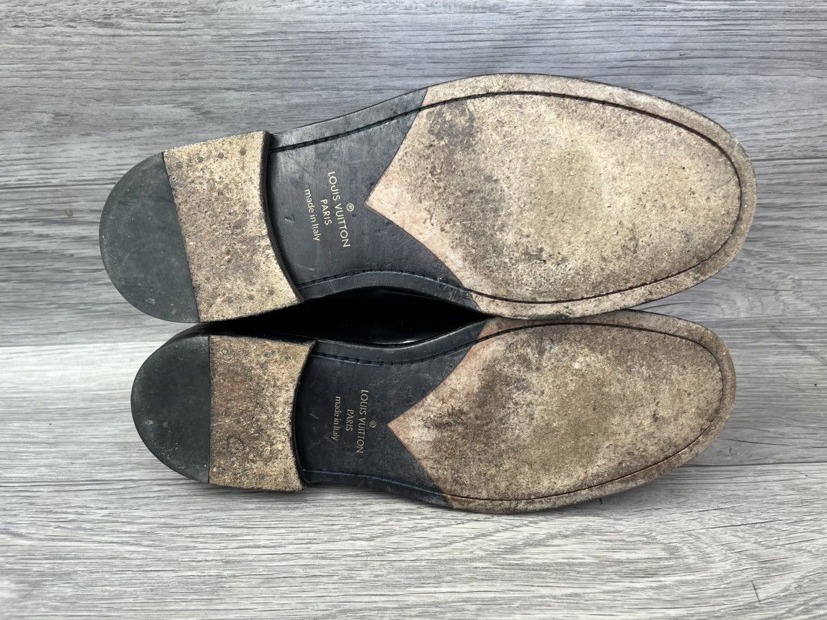 Louis Vuitton Louis Vuitton black leather penny loafers uk 7 Size US 8 / EU 41 - 9 Thumbnail