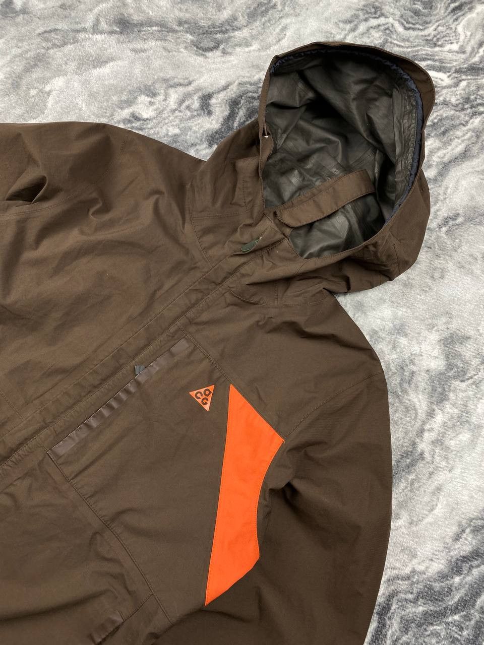 Nike ACG Nike ACG Gore-Tex Windbreaker Light Jacket Men Size S Brown Size US S / EU 44-46 / 1 - 2 Thumbnail
