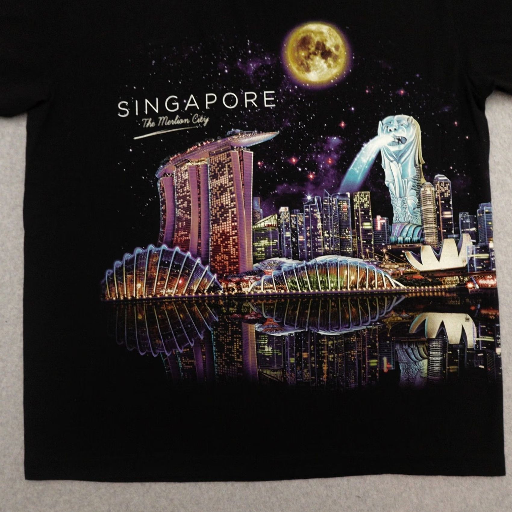 Vintage VINTAGE Nike Shirt Mens XL Black The Merlion City All Over Print 23X30 MEASUREMENTS ARE PROVIDED IN PICTURES Size US XL / EU 56 / 4 - 7 Thumbnail