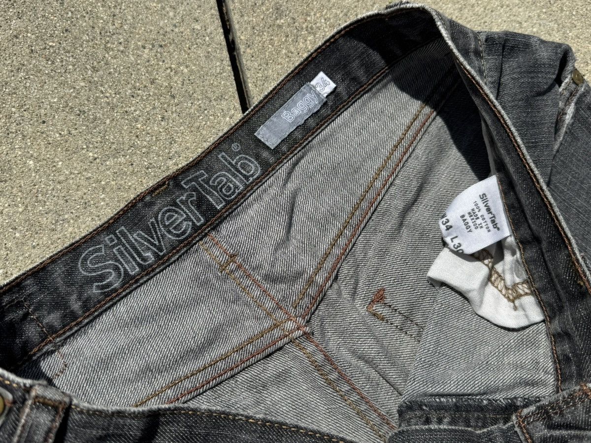 Levi's Dark Gray Levi Silver Tabs Size US 34 / EU 50 - 2 Thumbnail