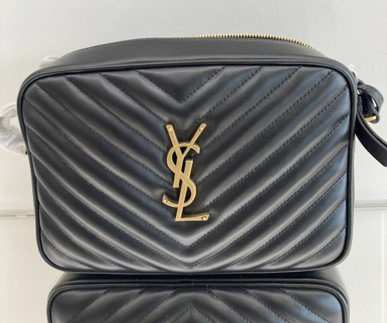 Saint Laurent Paris Saint Laurent Wallet on Chain Bag in Red Size ONE SIZE - 1 Preview