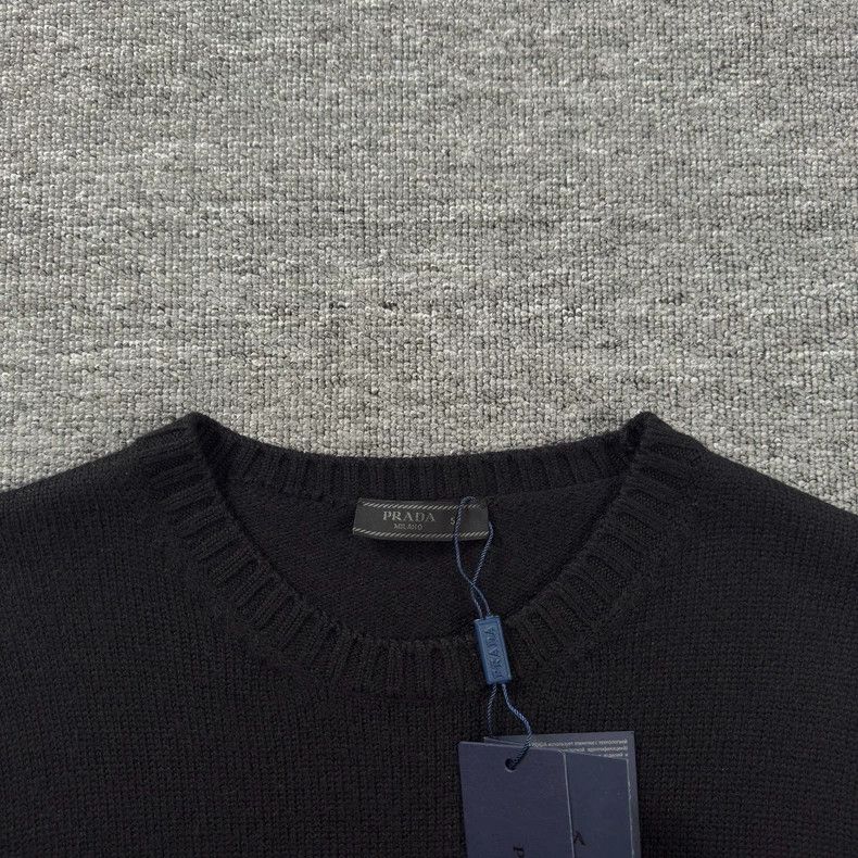 Prada Prada Black triangle sweater 2503-Nextarrow Size US L / EU 52-54 / 3 - 2 Thumbnail