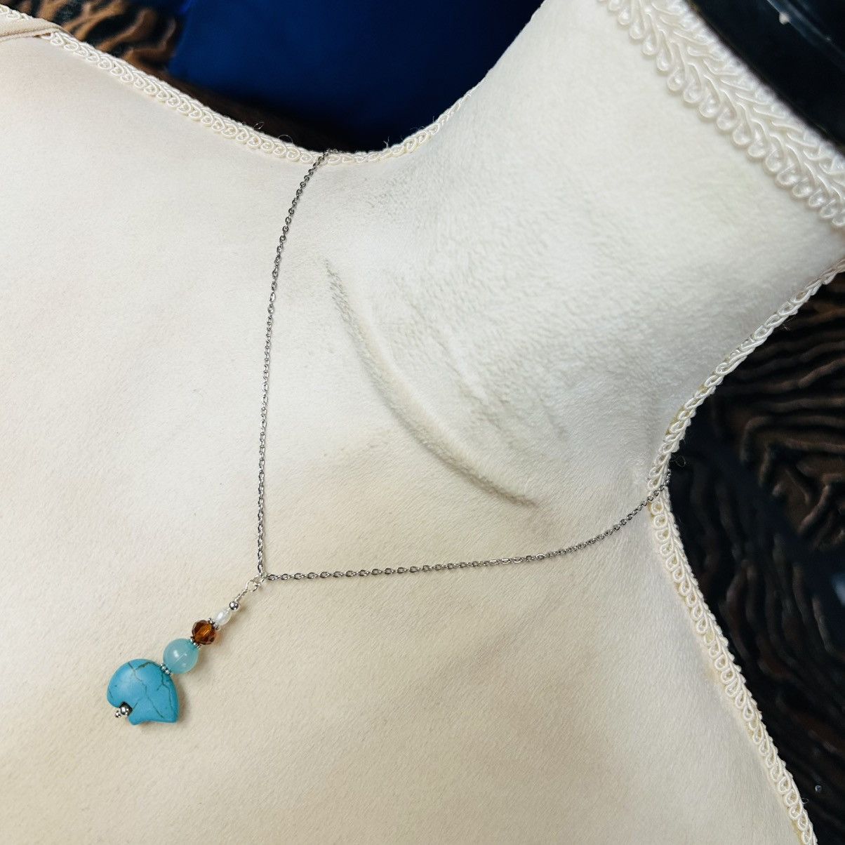 Handmade Handcrafted howlite carved bear beaded drop pendant necklace Size ONE SIZE - 2 Thumbnail