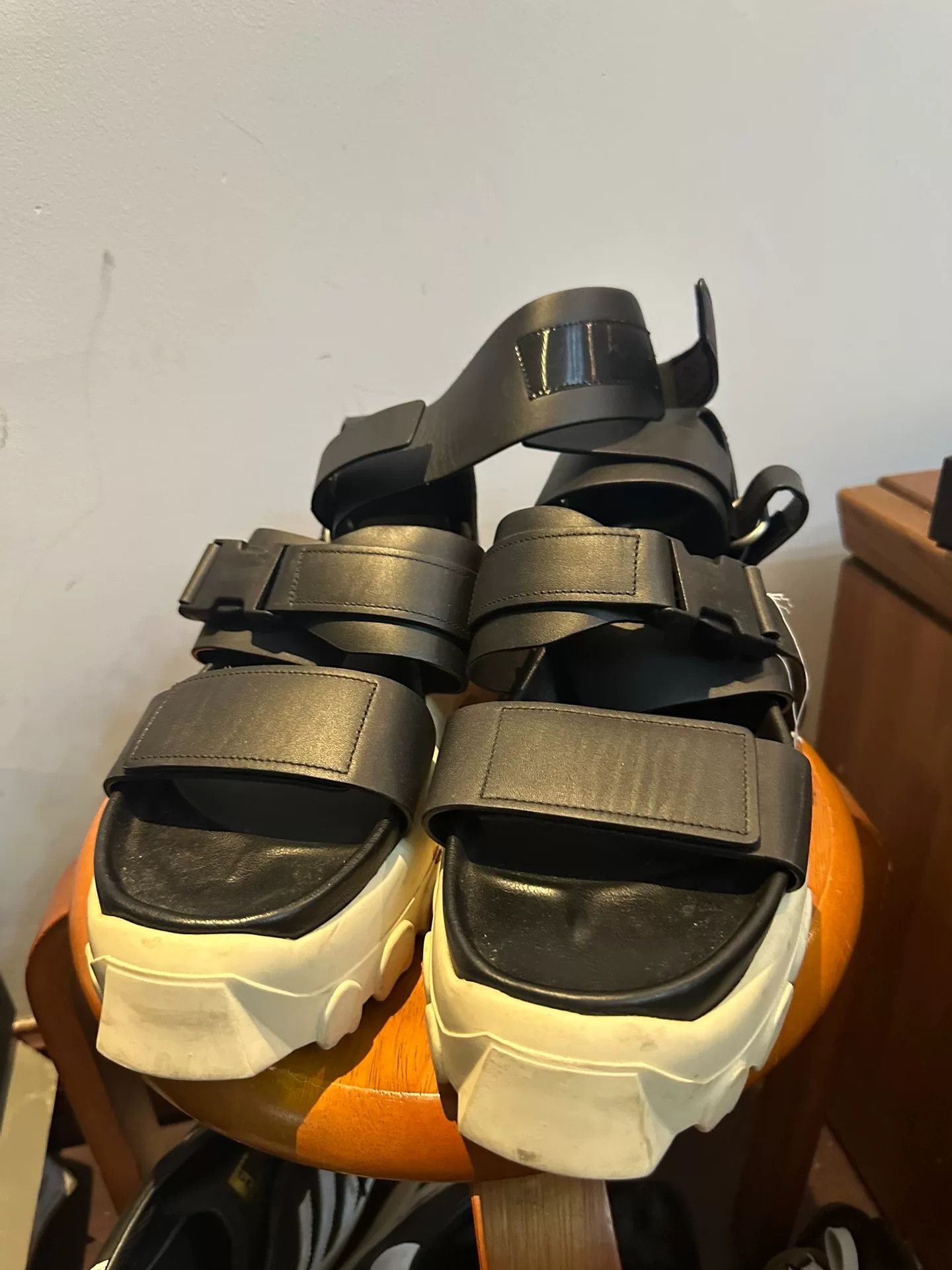 Rick Owens rick owens black leather sandals size 42 Size US 9 / EU 42 - 1 Thumbnail