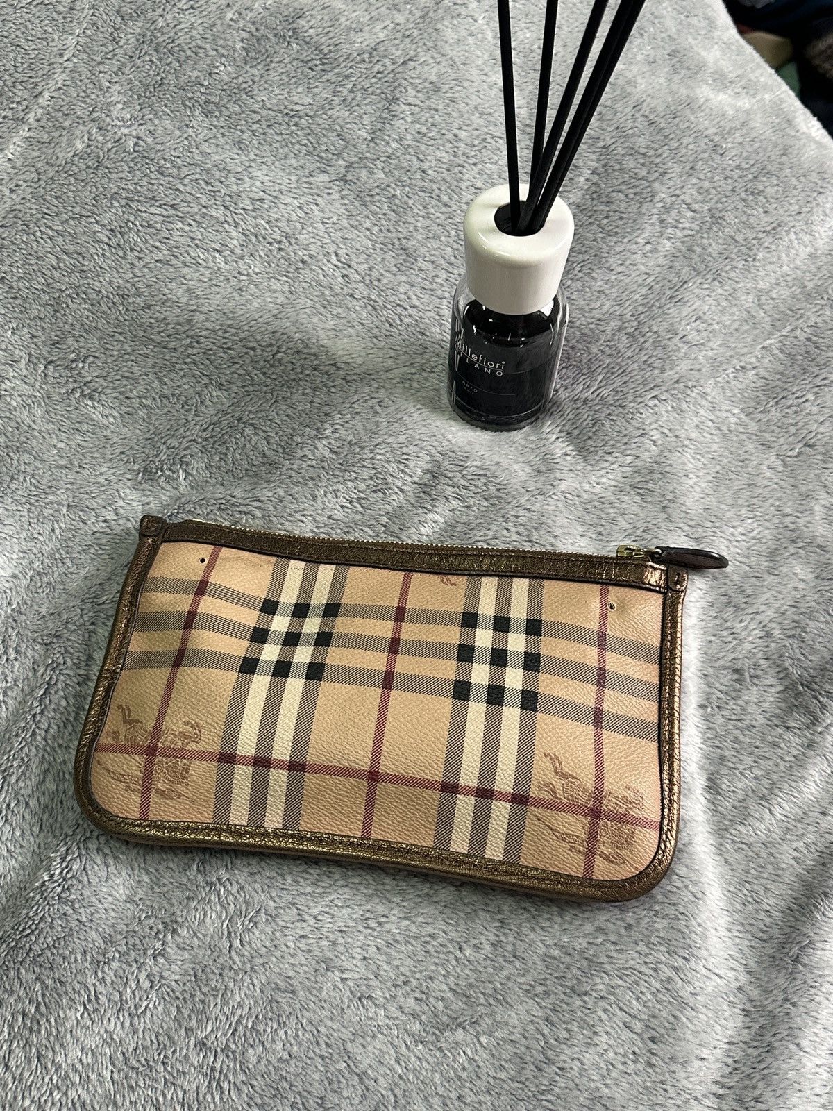 Burberry Burberry Nova Check Canvas Leather Clutch Bag Bronze Trim Size ONE SIZE - 2 Thumbnail