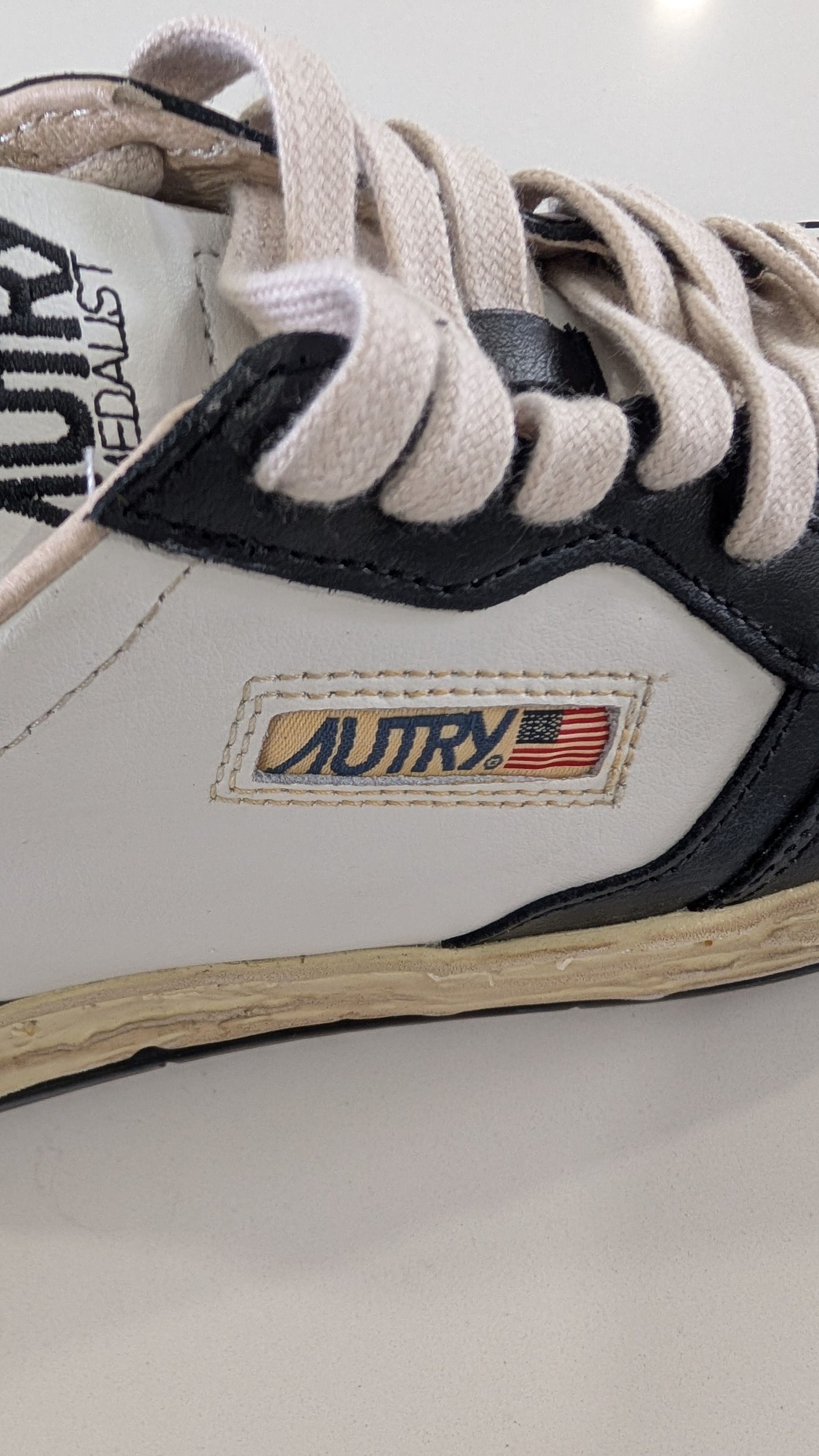 AUTRY Autry x Maison Mihara Yasuhiro Super Vintage Low Sneakers 10 Size US 10 / IT 40 - 16 Thumbnail
