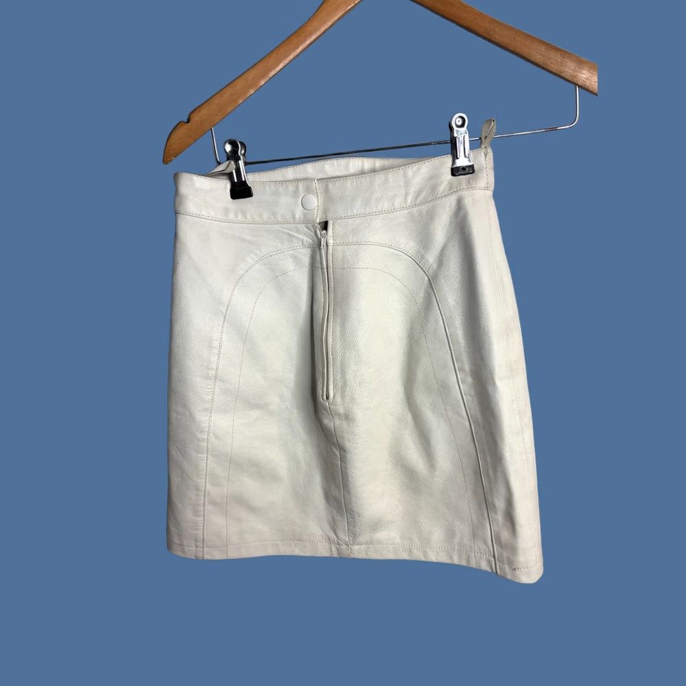 Vintage VINTAGE Jitrois White Leather Skirt Size 36 Women Short Pencil 90s Grunge France Leather Zipper Regular XS? Size 25" / US 0 / IT 36 - 1 Thumbnail