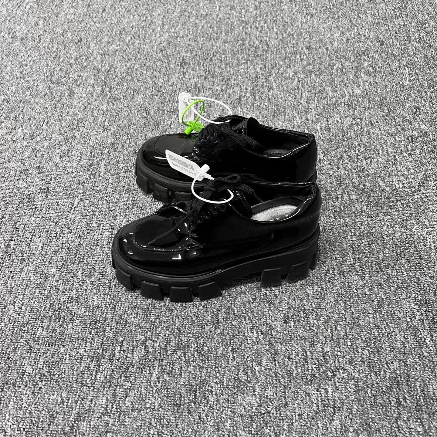 Prada Prada Tire Sole Platform Loafer 36 98 New Size US 5.5 / IT 35.5 - 3 Thumbnail