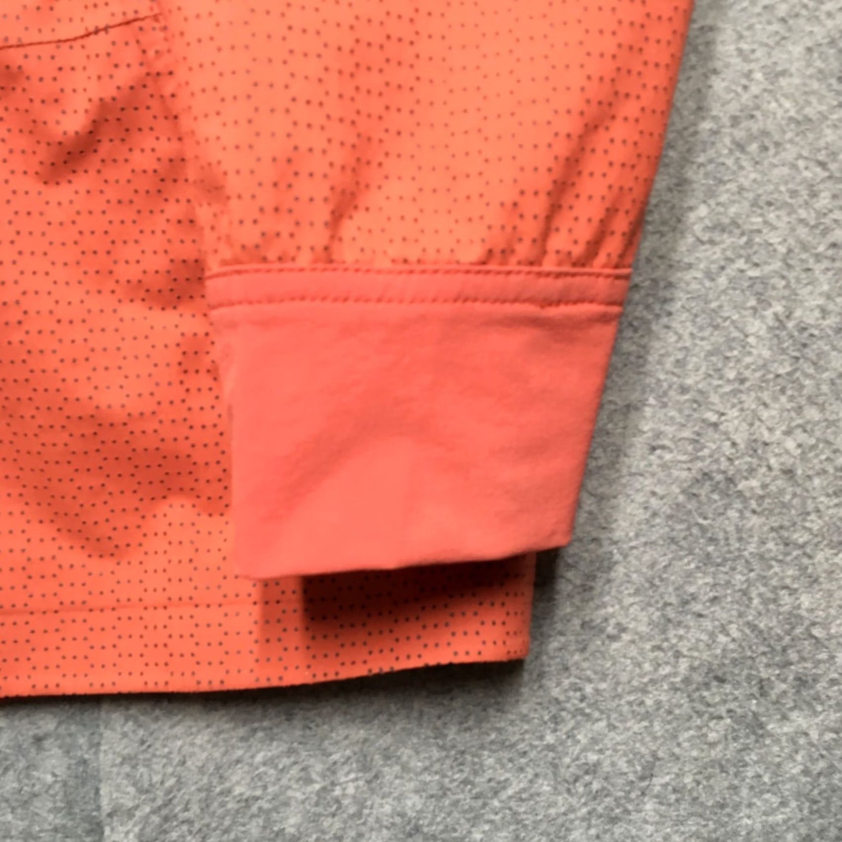 Mountain Hardwear Mountain Hardwear Polka Dot Rain Jacket Womens M Pink Full Zip Hooded Jacket Long Nylon Waterproof Wind-Resistant Polka Dot Rain Coat Womens M Pink Size M / US 6-8 / IT 42-44 - 2 Thumbnail