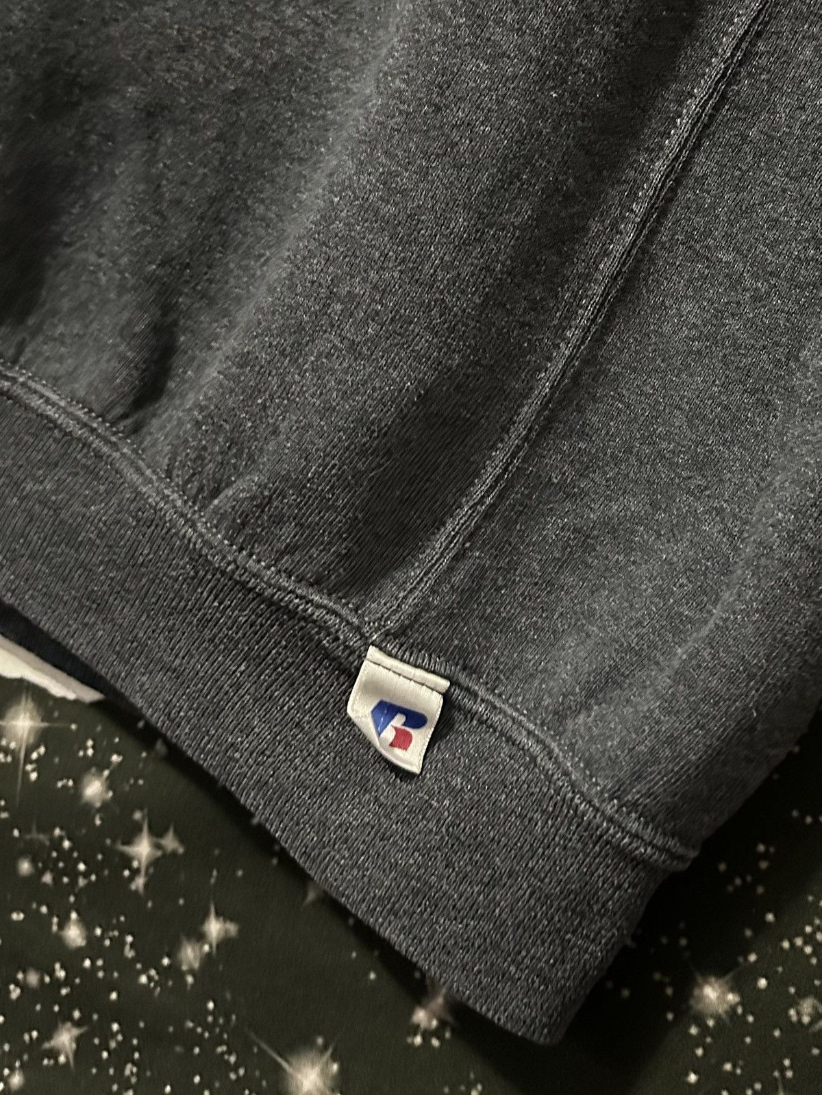 Russell Athletic Russell Athletic Grey V-Stitch Sweatshirt Size US XL / EU 56 / 4 - 4 Thumbnail