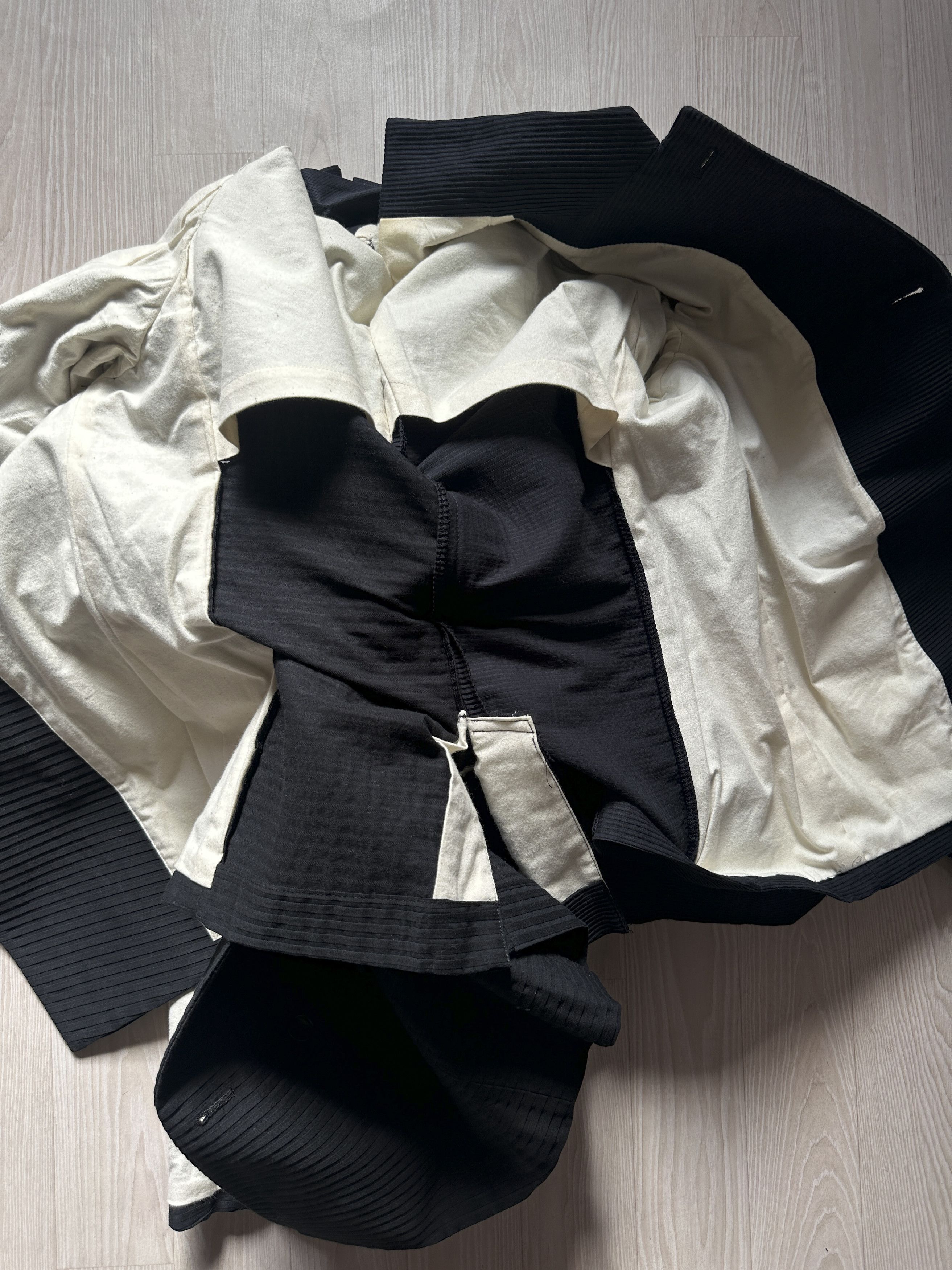 Comme des Garcons Comme des Garcons AD2010 Runway Jacket Size M / US 6-8 / IT 42-44 - 10 Thumbnail