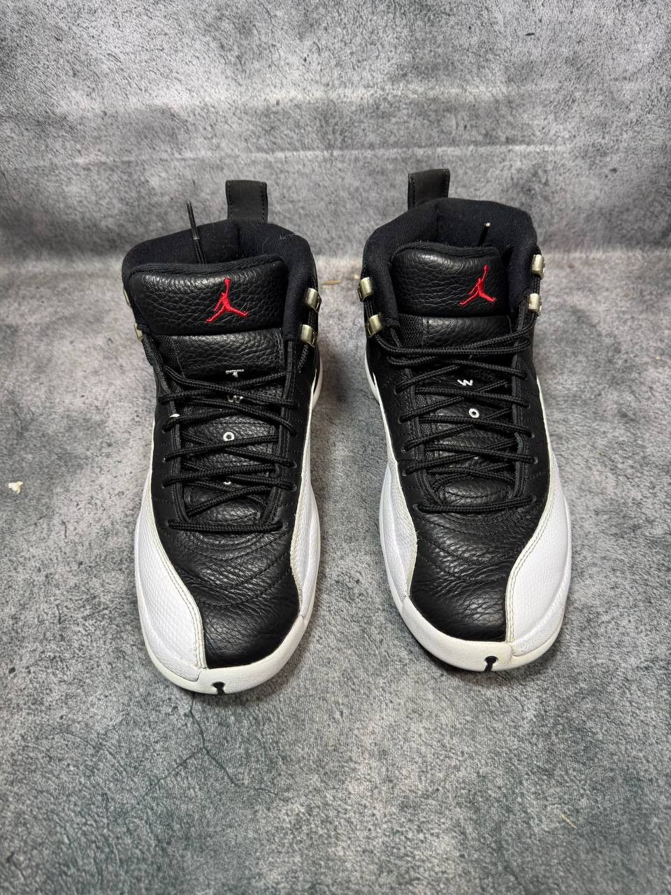 Jordan Brand Size 8 | Jordan 12 Playoff No Box | Pre-Owned Size US 8 / EU 41 - 4 Thumbnail
