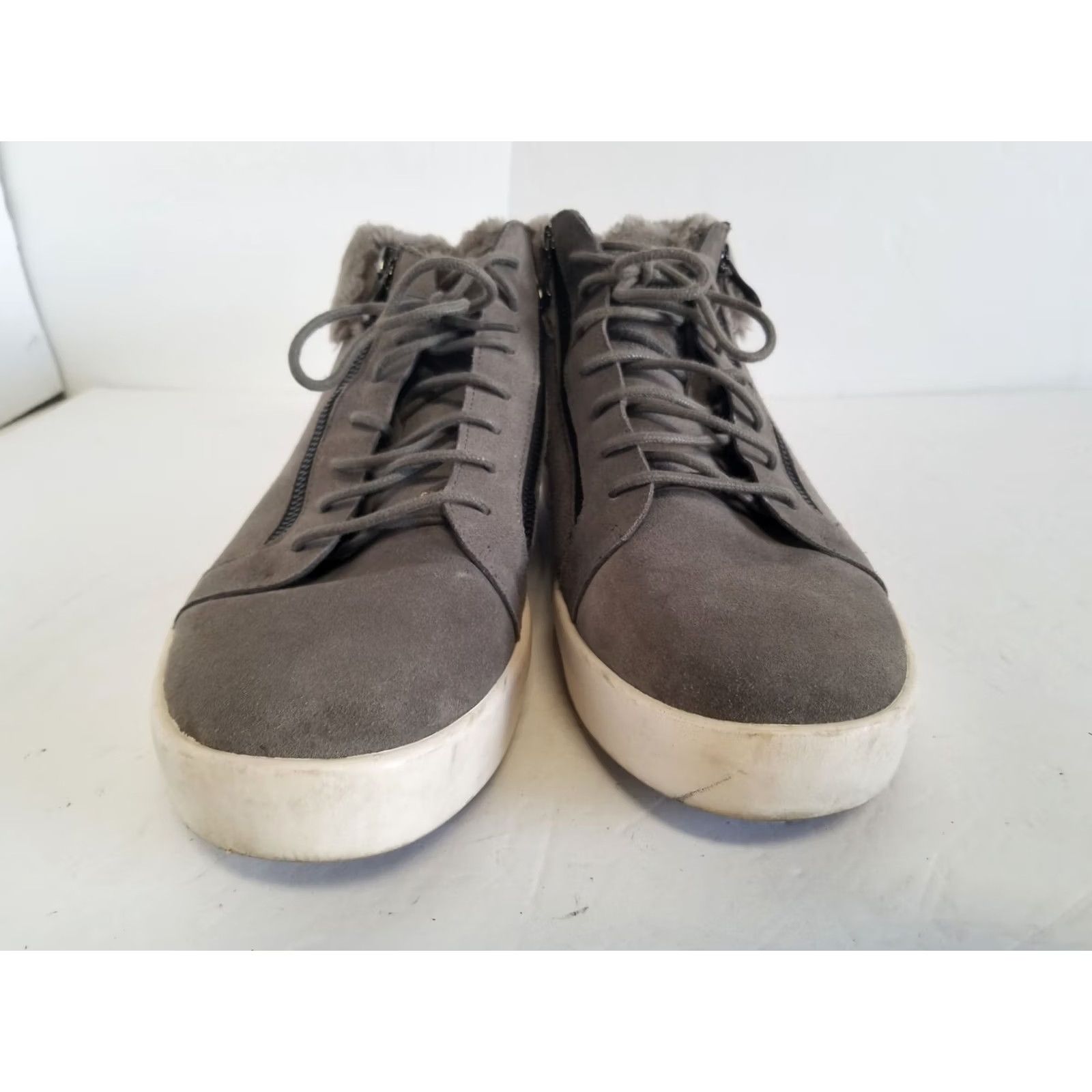Vintage Russell Park Leather Suede Gray High Top Fashion Sneakers Men Size 10 Leather Outsole Leather Lining Casual Modern Hi-Top M-Width Size US M / EU 48-50 / 2 - 6 Thumbnail