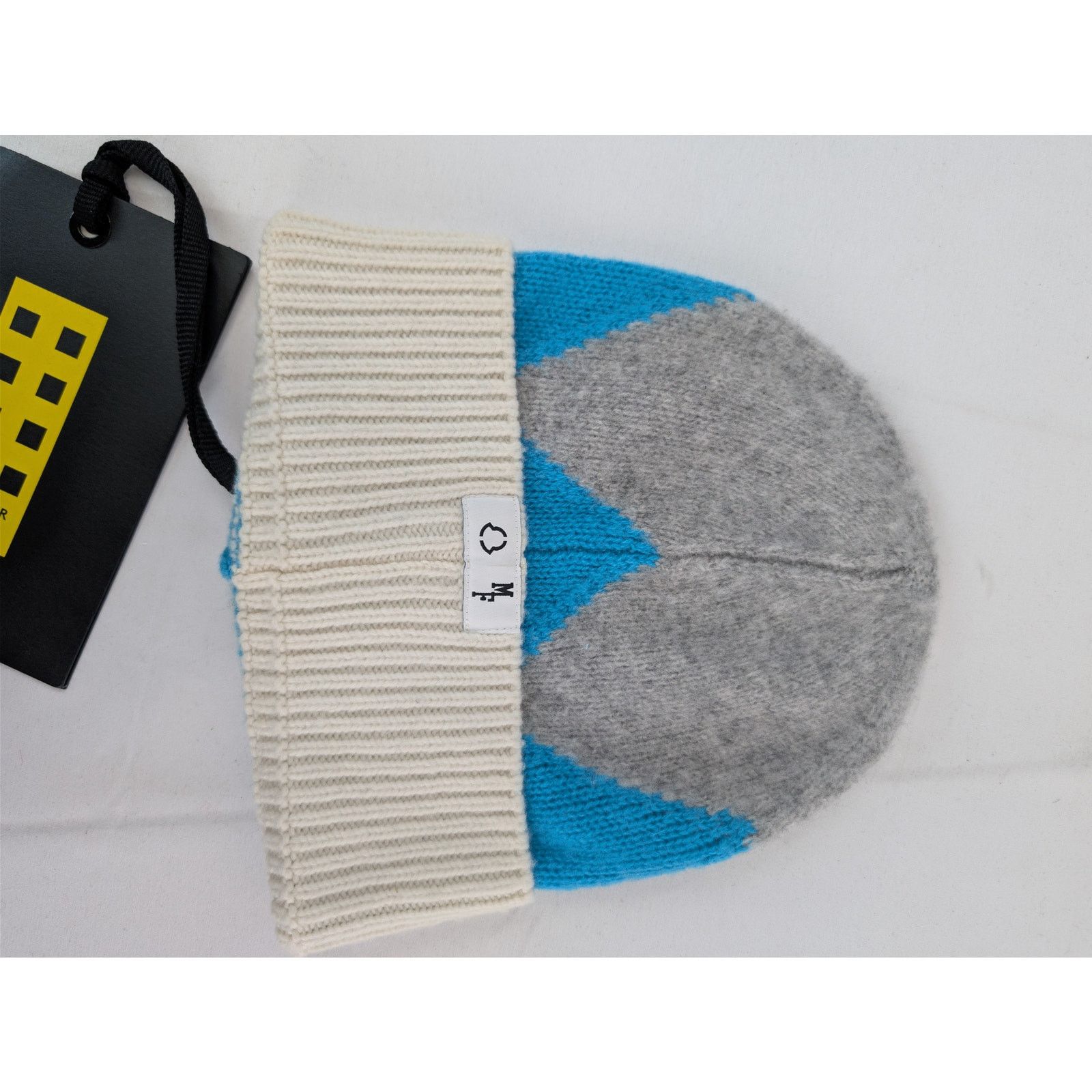 Moncler o1rshd1 Size: OS / Berretto Tricot Beanie Cap / Hat in Grey Size ONE SIZE - 6 Thumbnail
