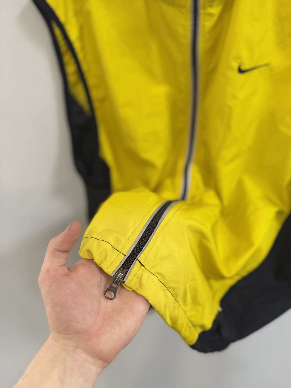 Nike × Vintage 90s Nike Vintage Swoosh Logo Retro Vest Rare Size US L / EU 52-54 / 3 - 6 Thumbnail