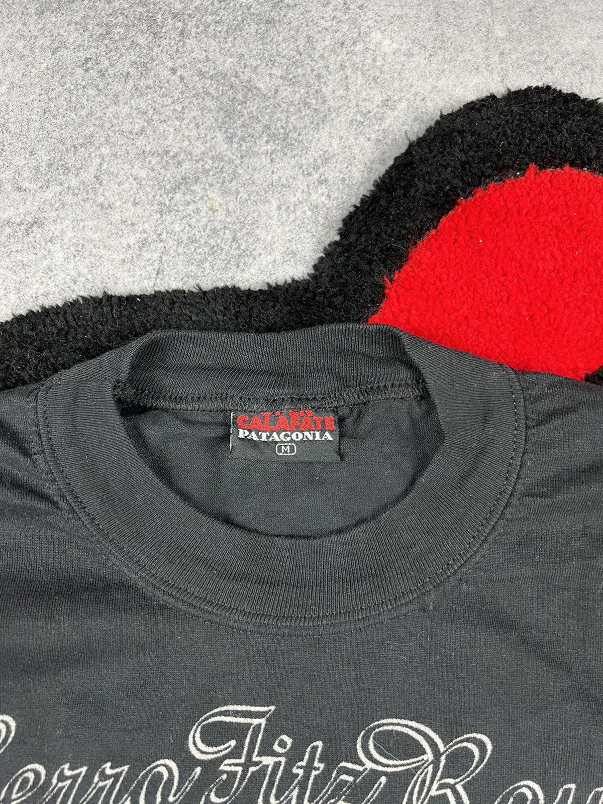 Vintage Vintage 00s Patagonia Mountain Fitz Roy Overprinted Y2K Tee Size US M / EU 48-50 / 2 - 5 Thumbnail