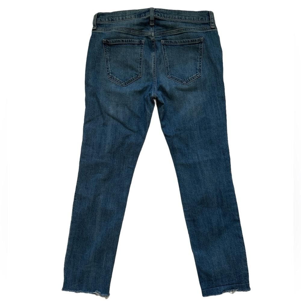 Old Navy Old Navy tattered straight cut jeans Size 27" / US 4 / IT 40 - 10 Thumbnail