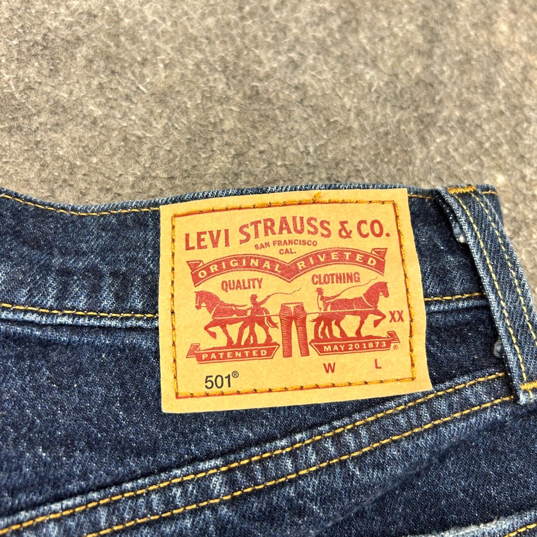 Levi's Levi's 501 Jeans Womens Blue Regular Straight Leg Dark Wash Button Fly 25x26 Vintage No 90s Retro Distressed Jeans Womens Size 42" / US 20 - 3 Thumbnail