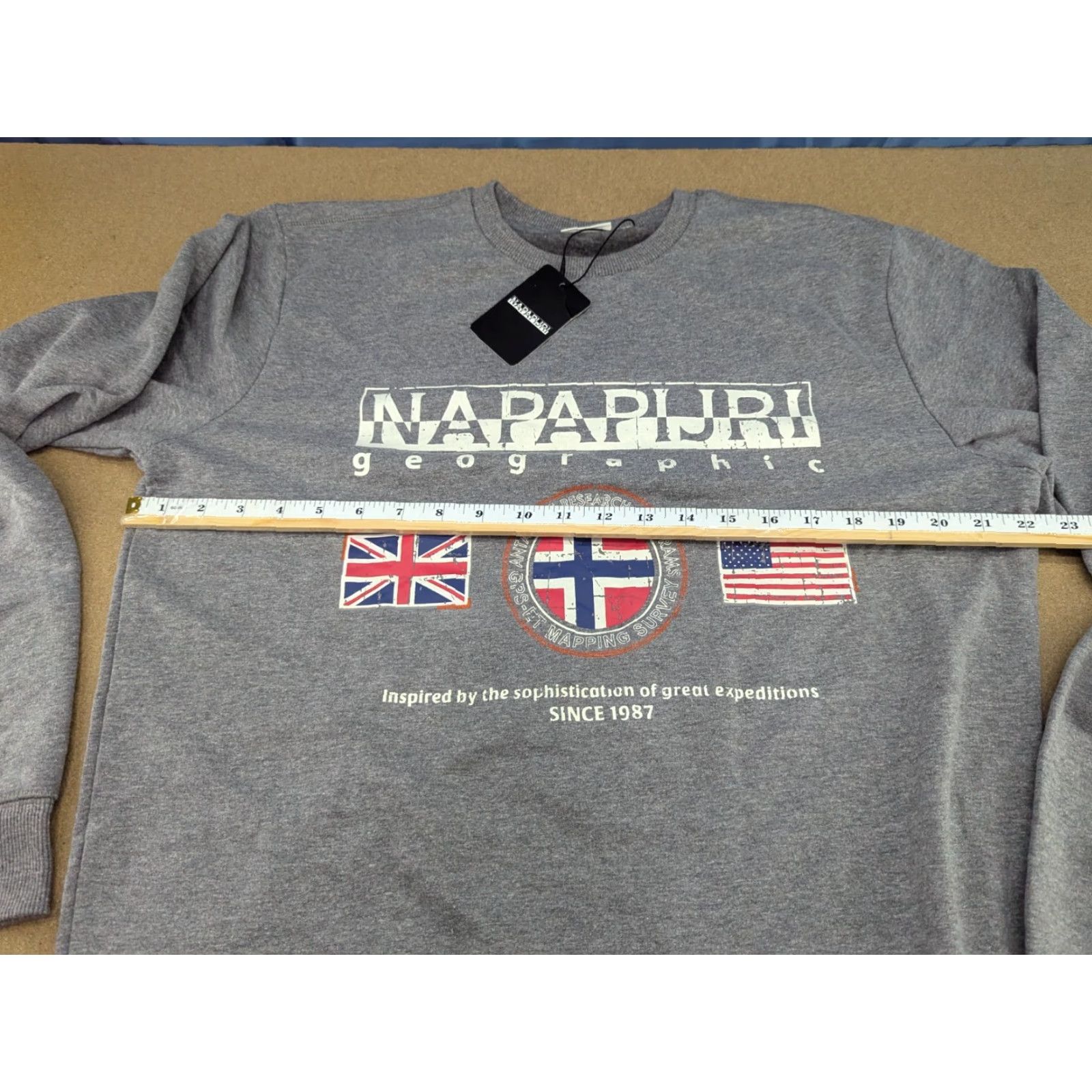 Napapijri Napapijri Mens Sweatshirt XL Crewneck Gray Antarctic Research Program Cotton Mil Moisture Wicking Regular Knit Pullover Men Size US XL / EU 56 / 4 - 5 Thumbnail