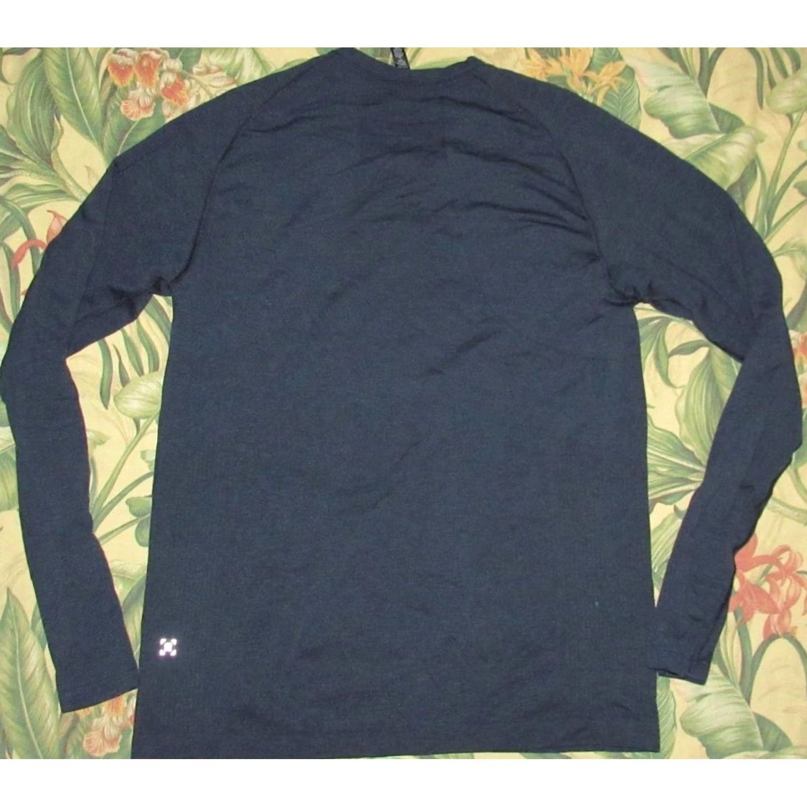 Lululemon LULULEMON Navy Blue Long Sleeve Metal Tech T Shirt Medium Mens Size US M / EU 48-50 / 2 - 3 Thumbnail