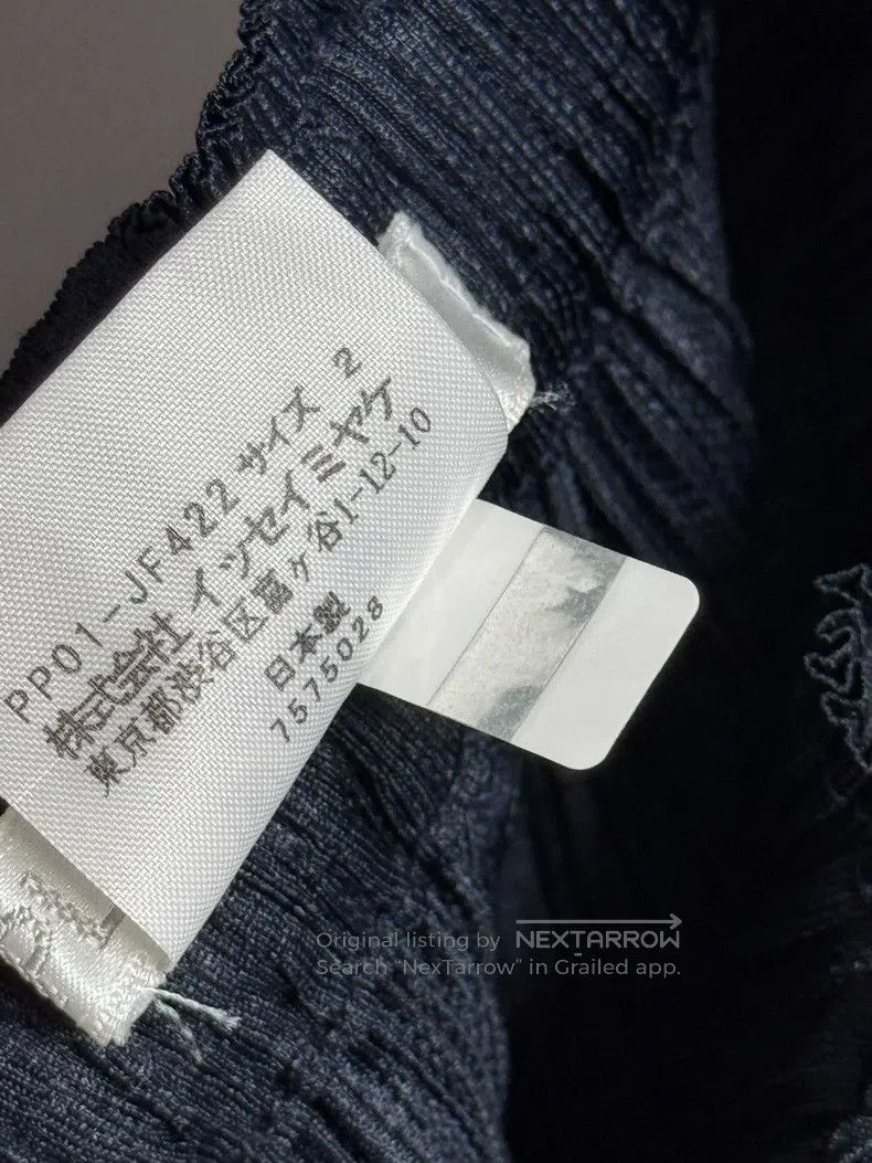 Issey Miyake Issey Miyake Thick Pleated Dark Blue Straight Trousers Size 25" / US 0 / IT 36 - 4 Thumbnail